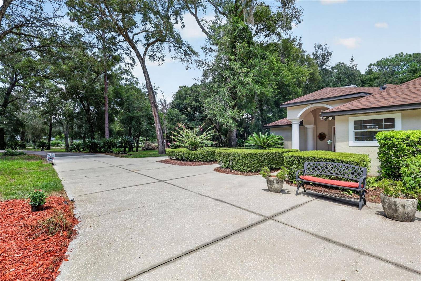35350 COUNTY ROAD 439, Eustis, FL 32736