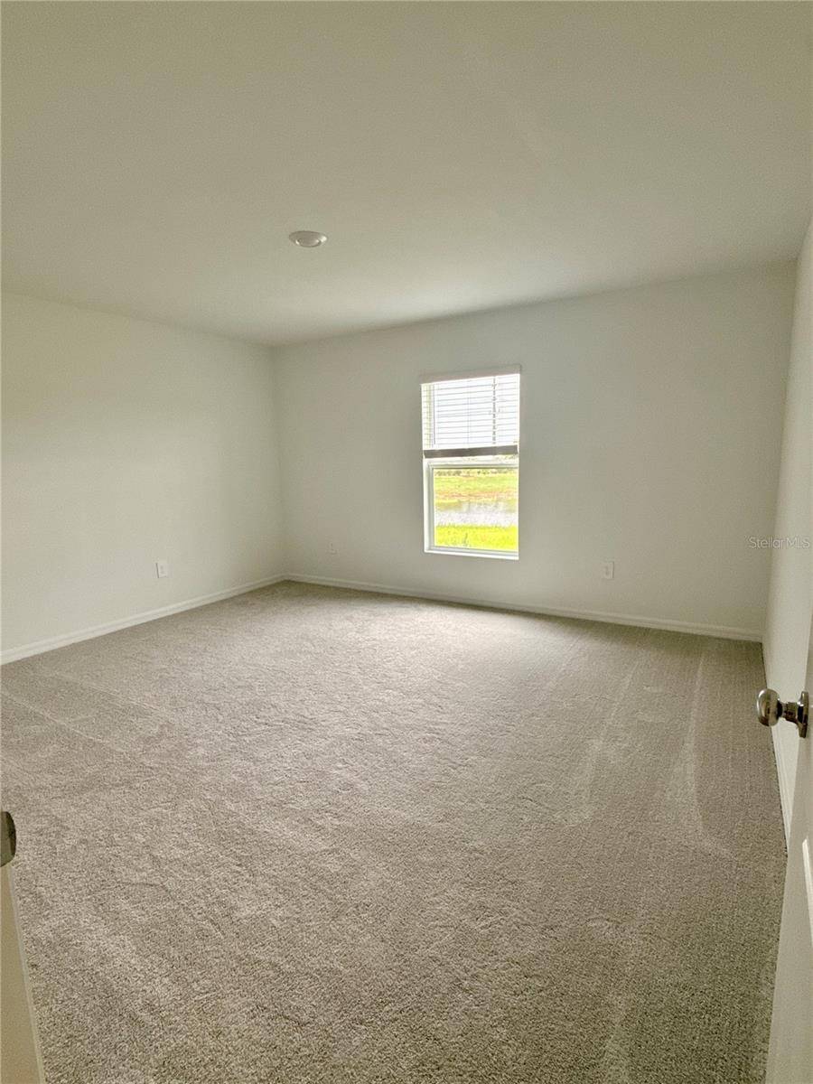 869 HOUR GLASS RD, Lakeland, FL 33801