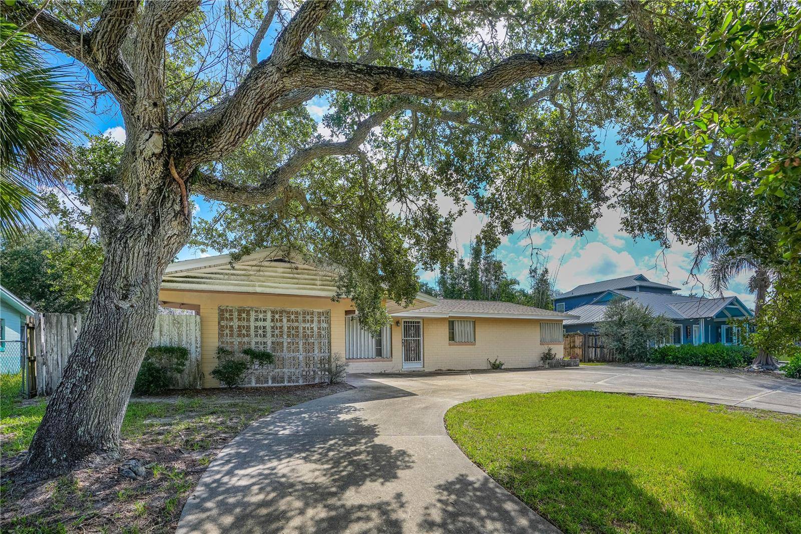2005 SAXON DR, New Smyrna Beach, FL 32169