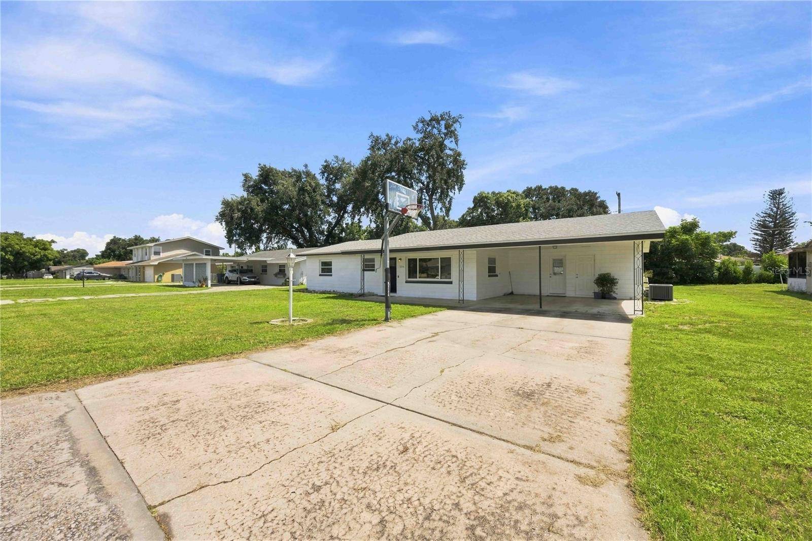 136 WHITMAN RD, Winter Haven, FL 33884