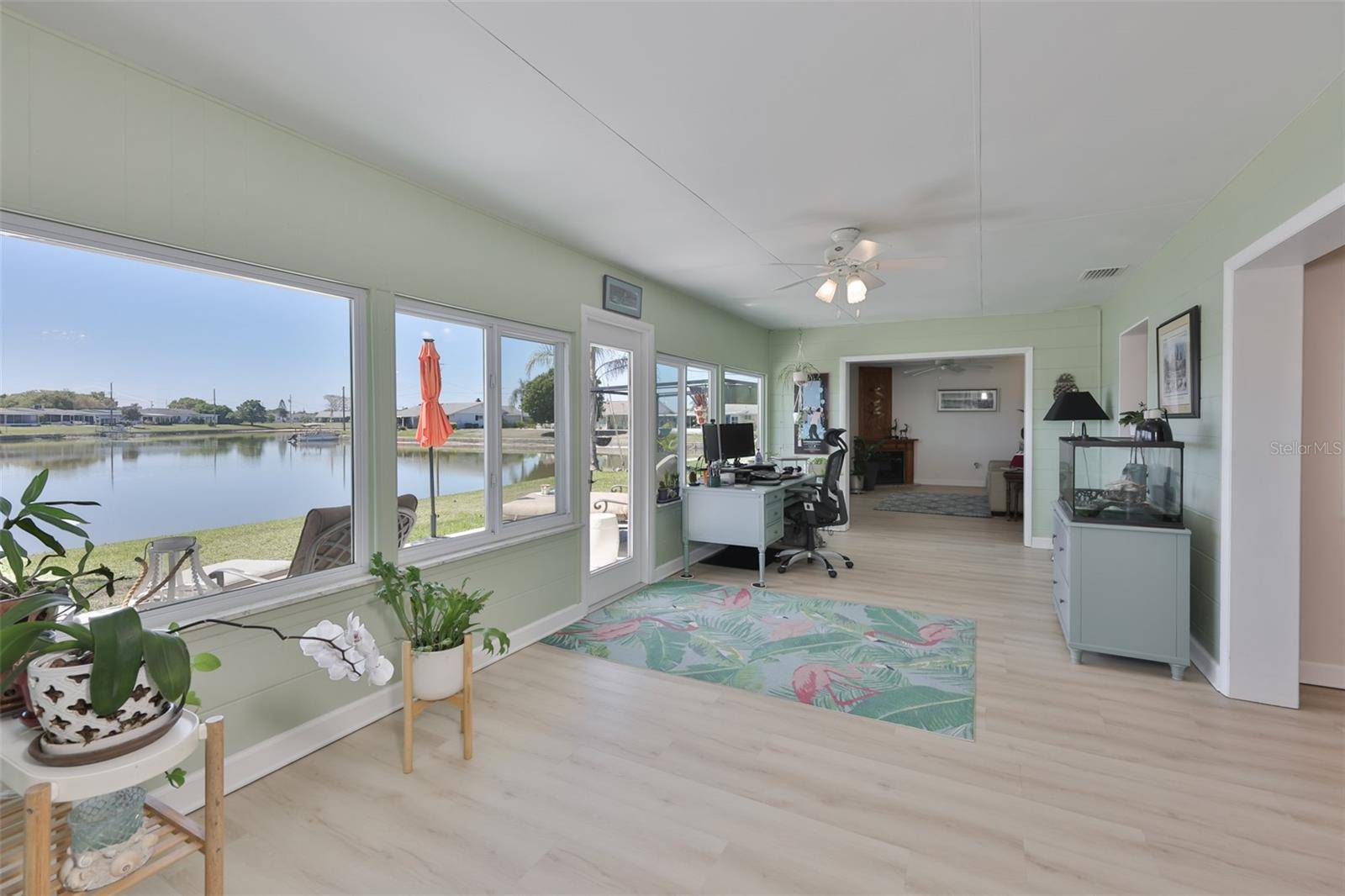 1704 DANBURY DR, Sun City Center, FL 33573