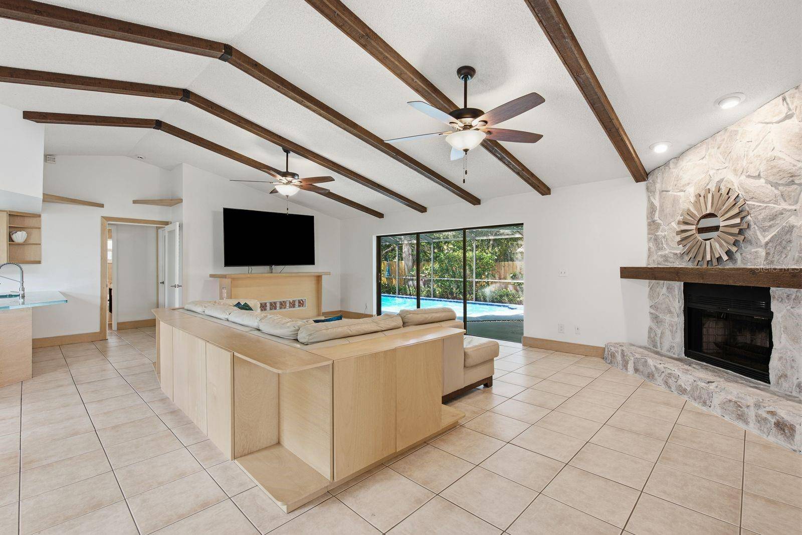 2866 FAIR GREEN DR, Clearwater, FL 33761