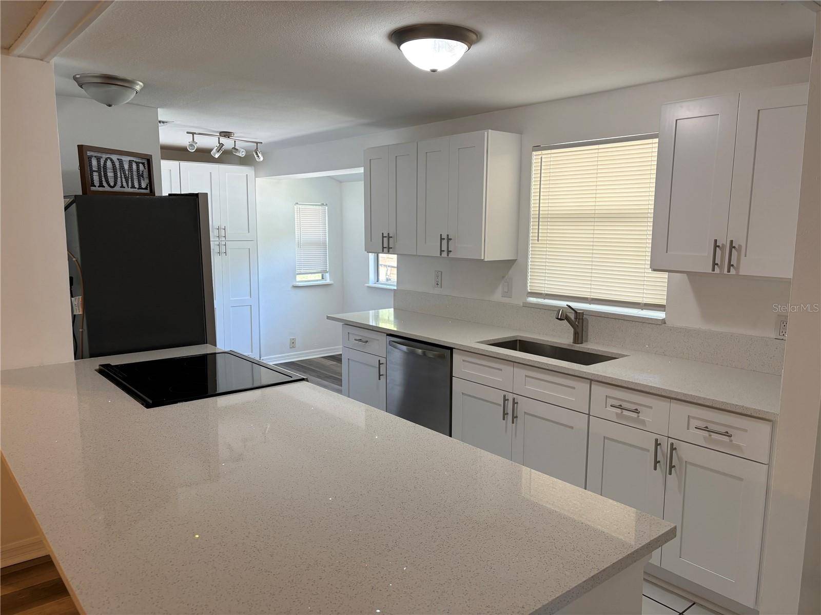 1108 HOLLYWOOD AVE, Clearwater, FL 33759