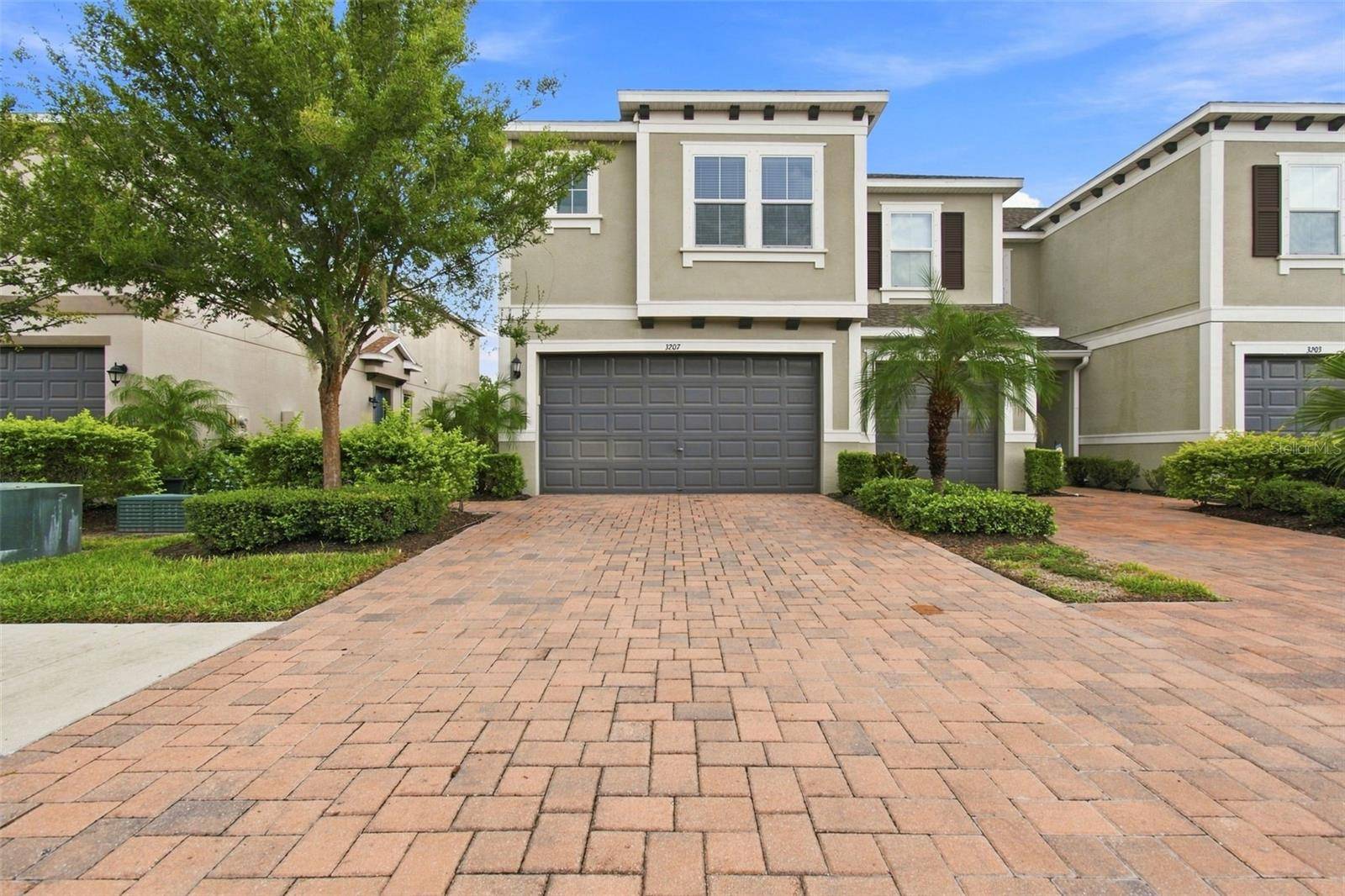 3207 PAINTED BLOSSOM CT, Lutz, FL 33558