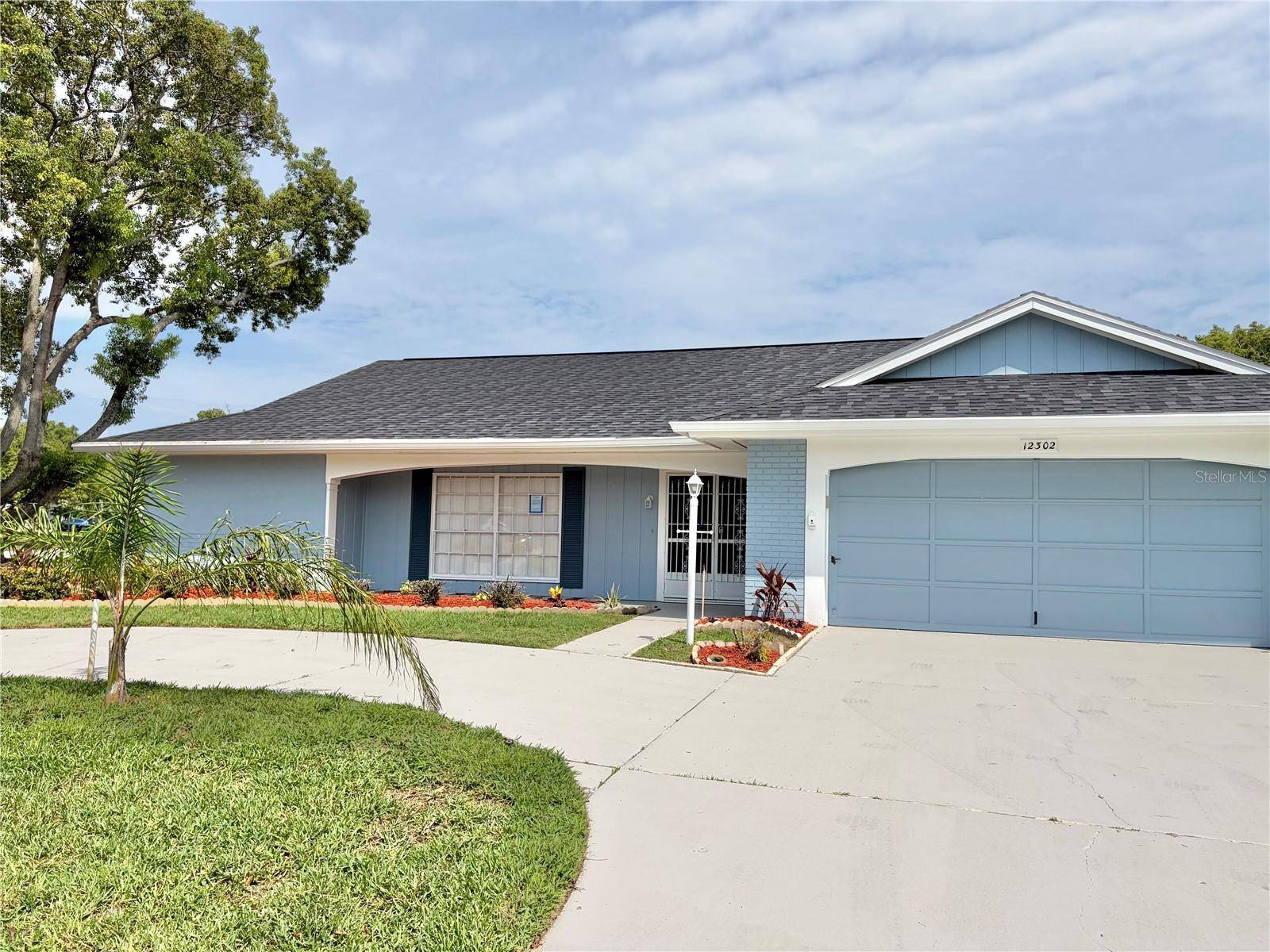 12302 FIELDSTONE LN, Hudson, FL 34667