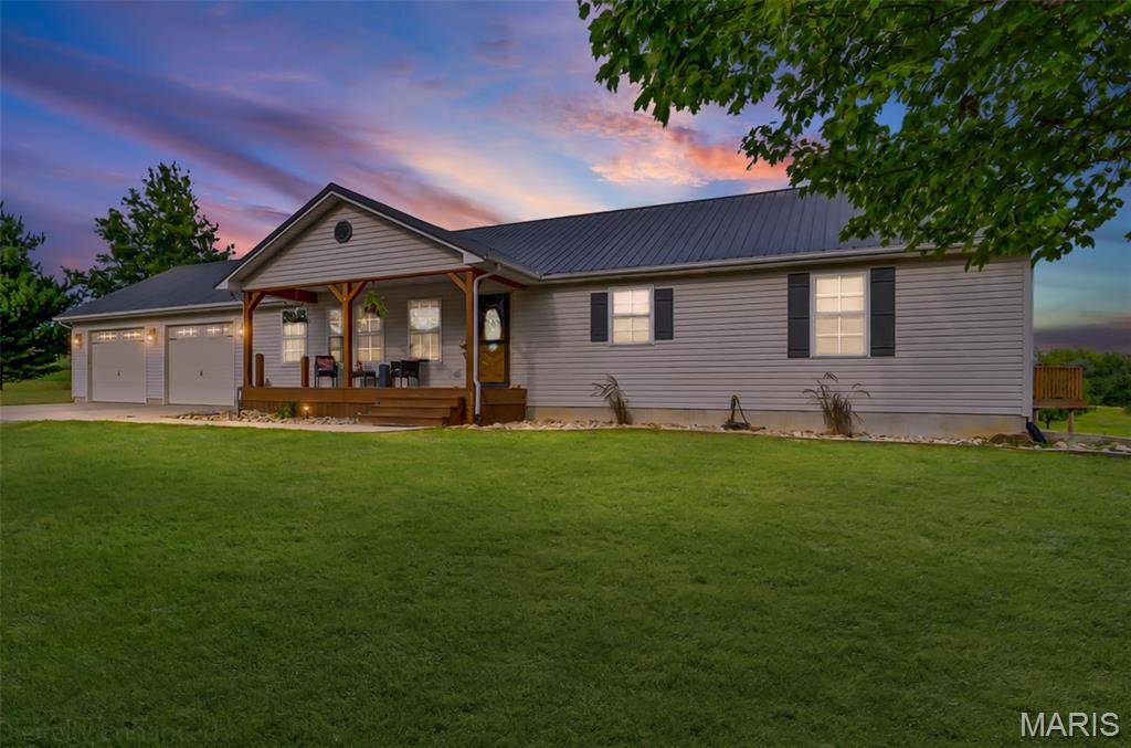 26489 Midland LN, Dow, IL 62022