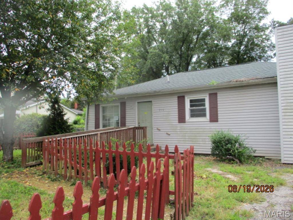 213 Bethel Mine RD, Caseyville, IL 62232