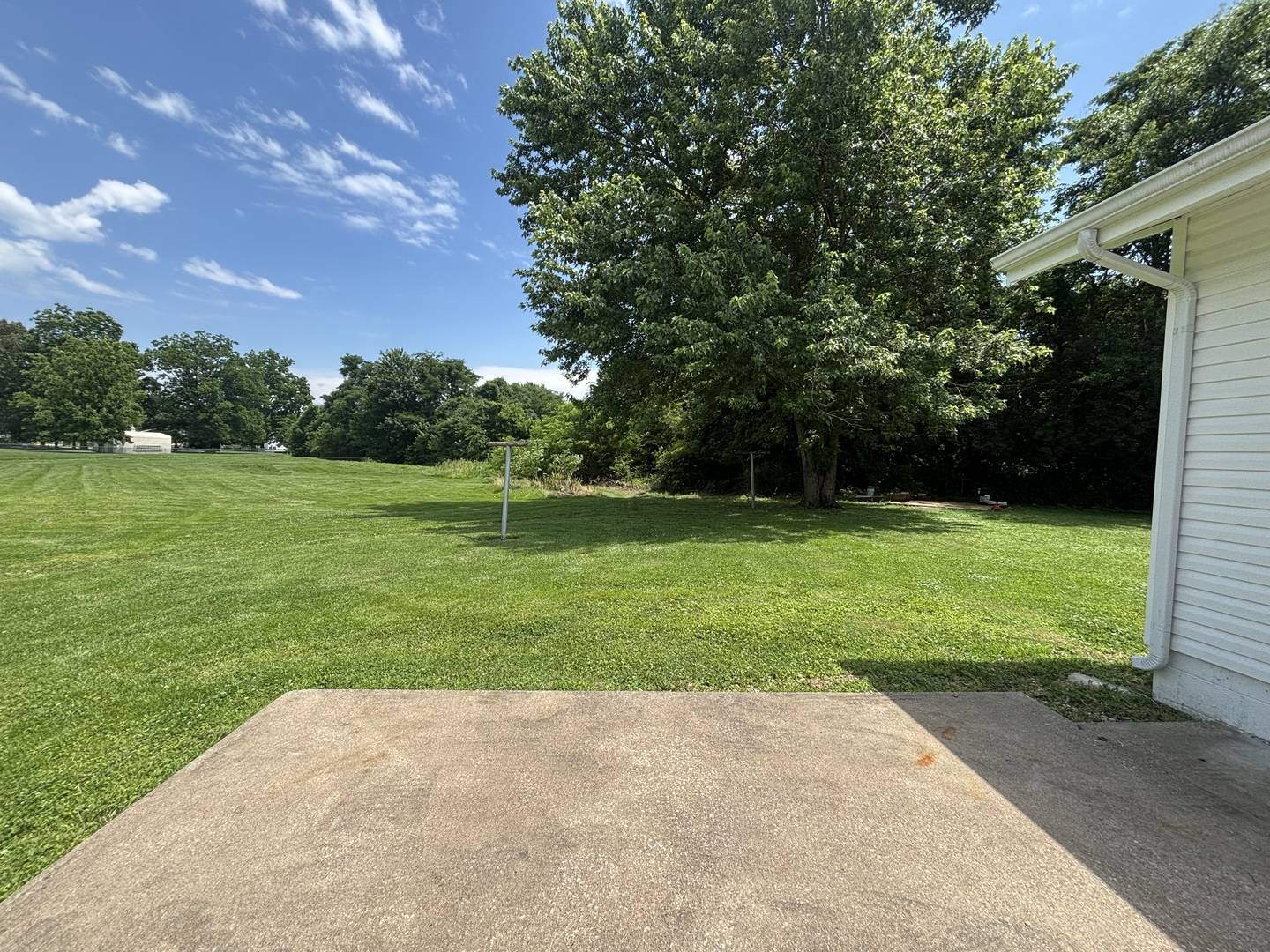 208 Dorris DR, Metropolis, IL 62960