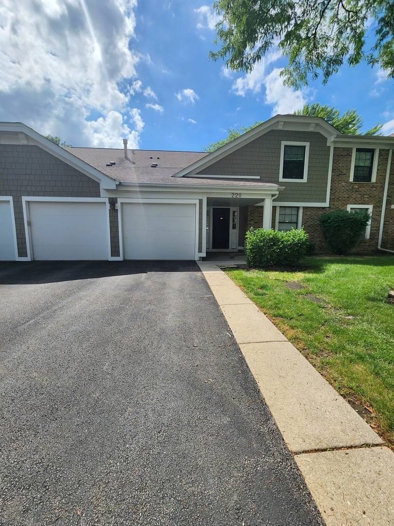 220 Hawthorne CT #A2, Schaumburg, IL 60193