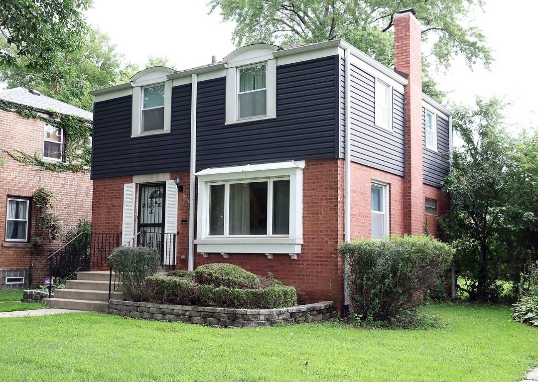 10031 S Paxton AVE, Chicago, IL 60617