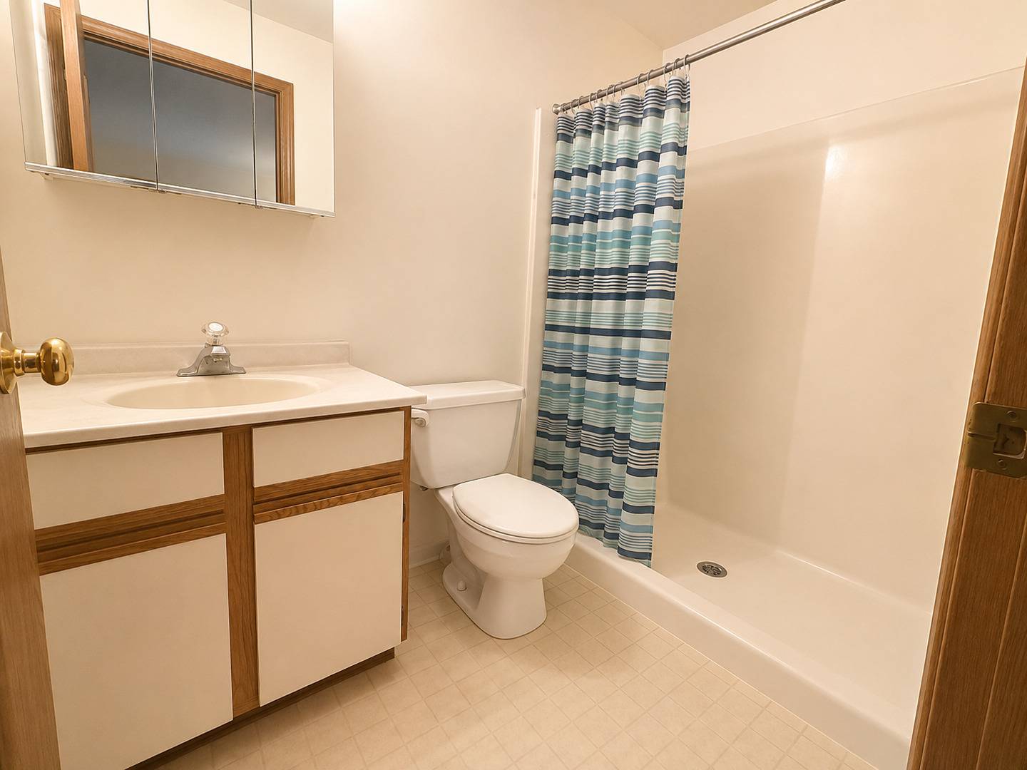 4316 W Shamrock LN #2D, Mchenry, IL 60050