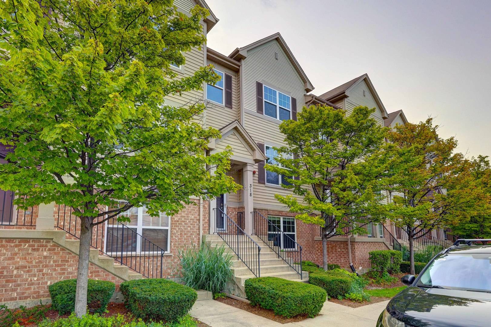 318 Laurel AVE, Des Plaines, IL 60016