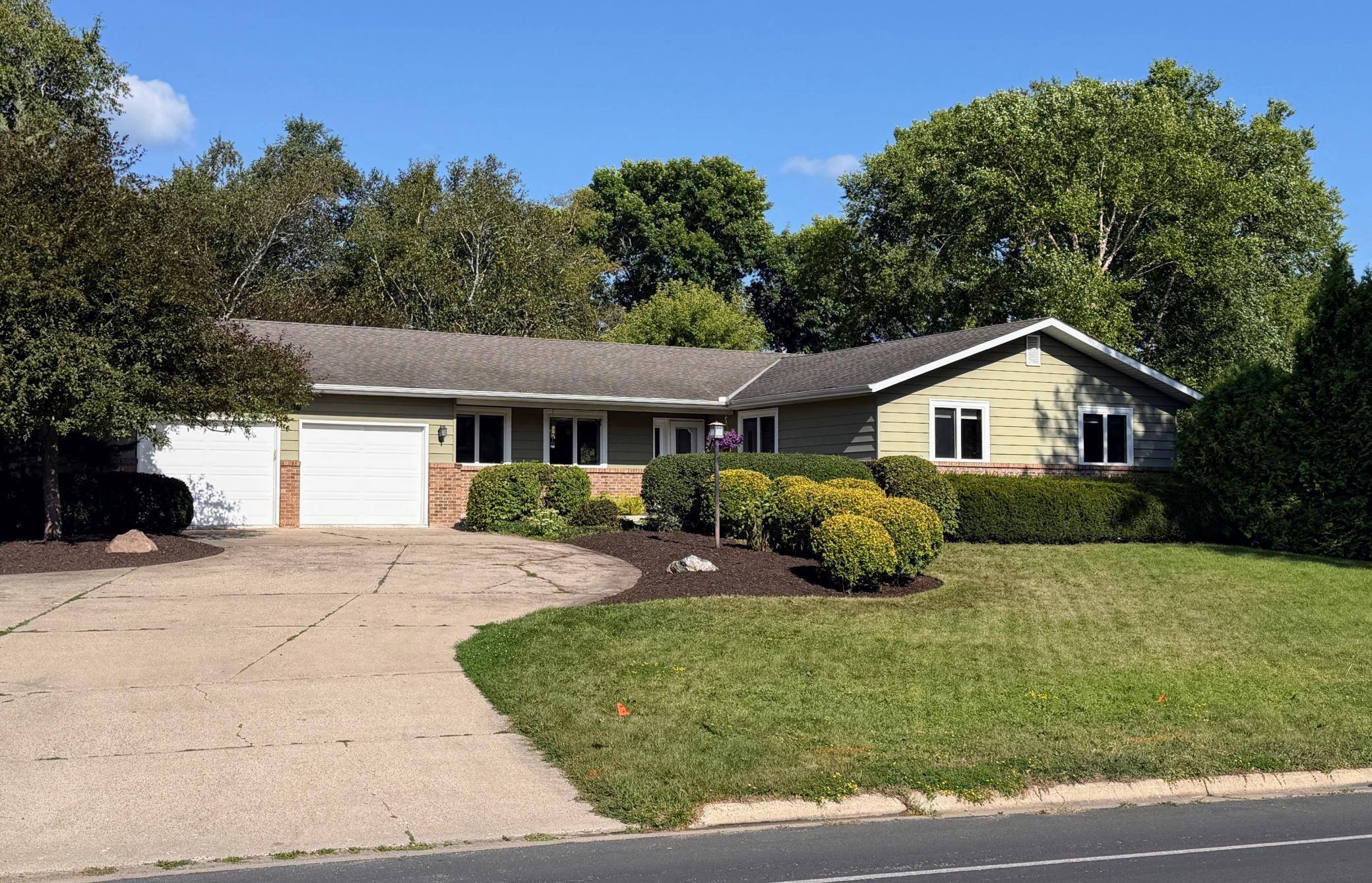 1308 Prairie ST S, Northfield, MN 55057