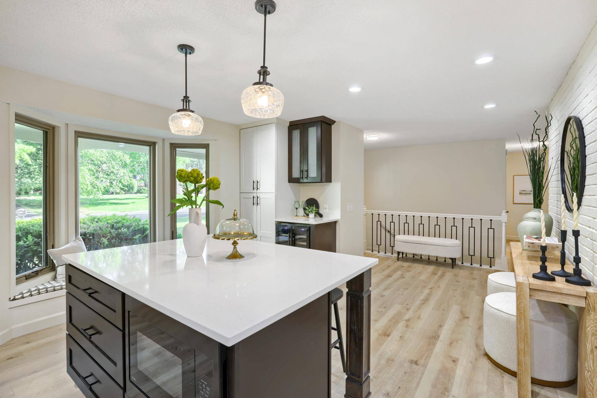 8100 Rhode Island CIR, Bloomington, MN 55438