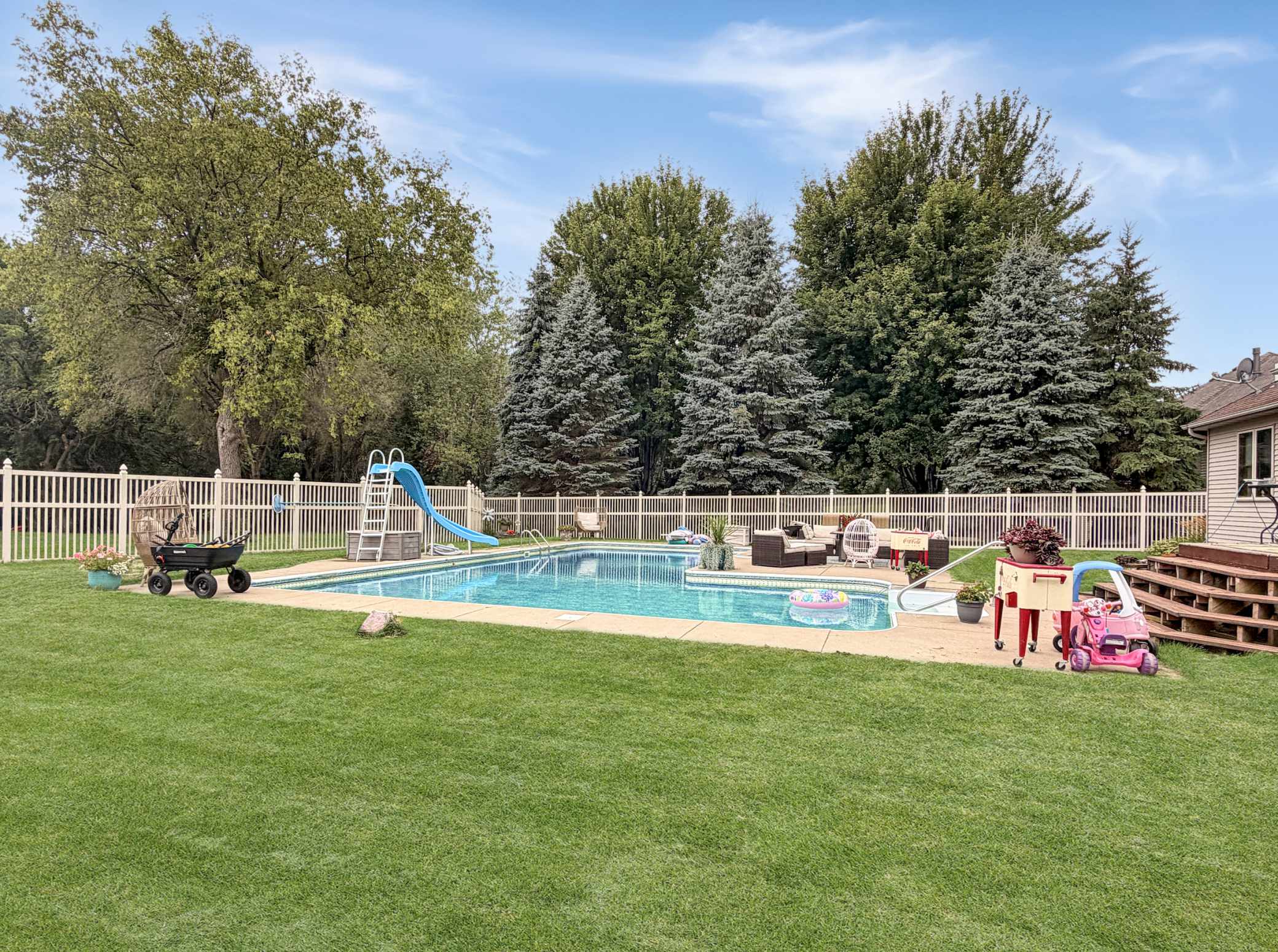 1910 Temminck Rd, Saint Cloud, MN 56301