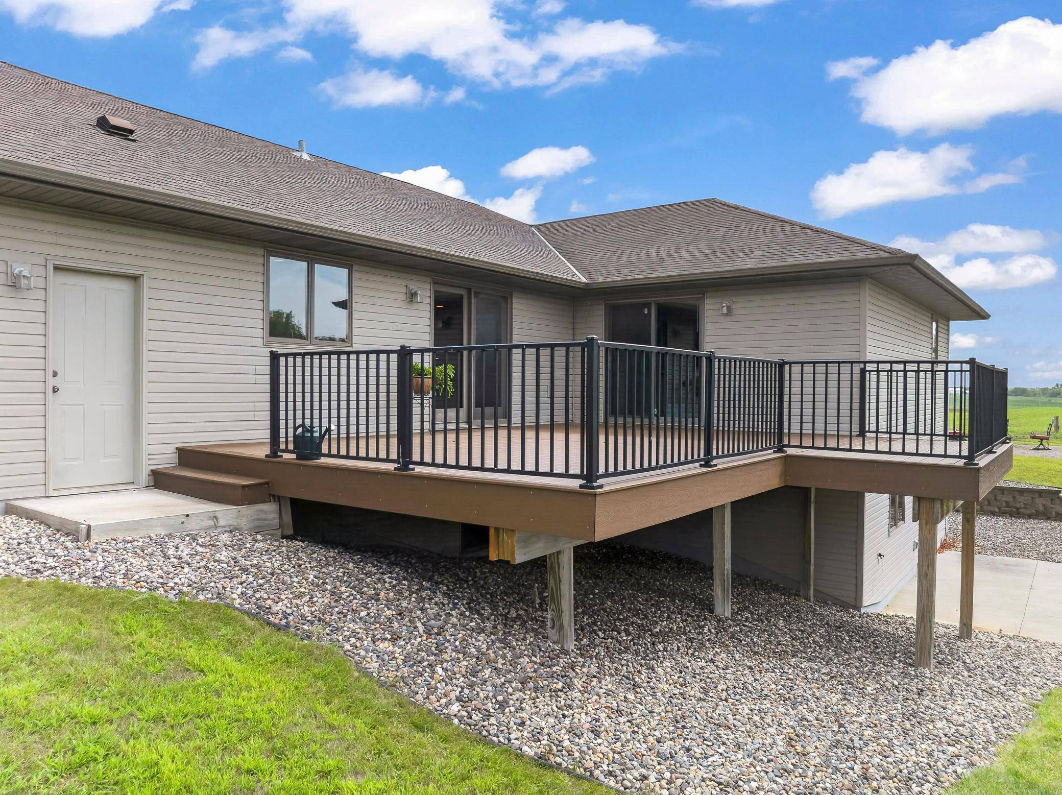 53167 170th AVE, West Concord, MN 55985