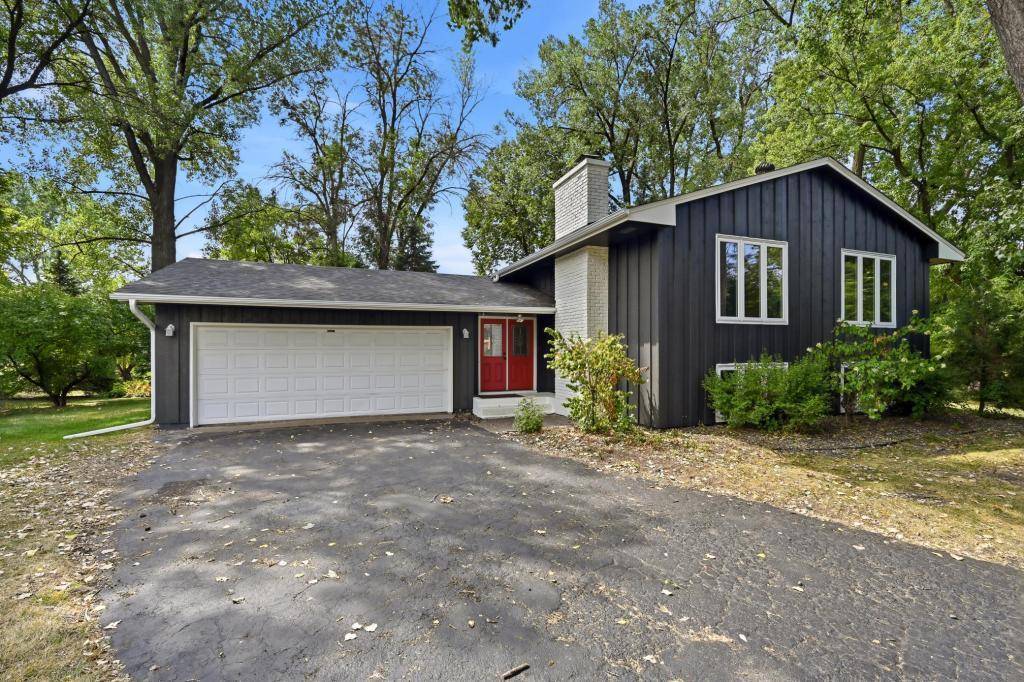 12275 W Timber LN, Maple Grove, MN 55369