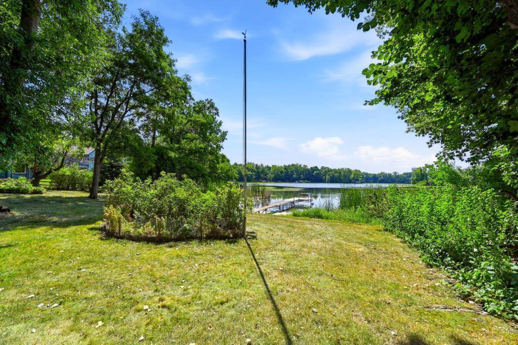 12275 W Timber LN, Maple Grove, MN 55369