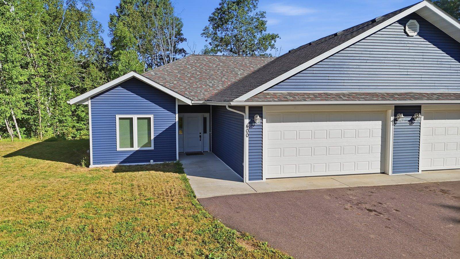 400 Jon Brown DR, Moose Lake, MN 55767