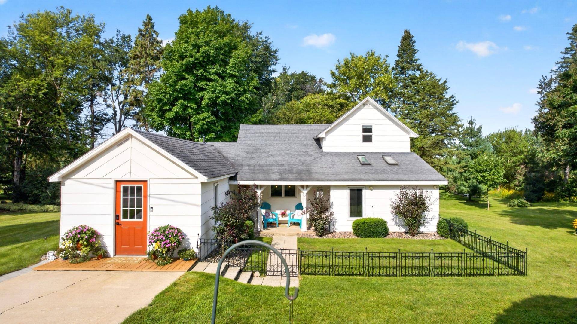 10418 County Road 26 SW, Byron, MN 55920
