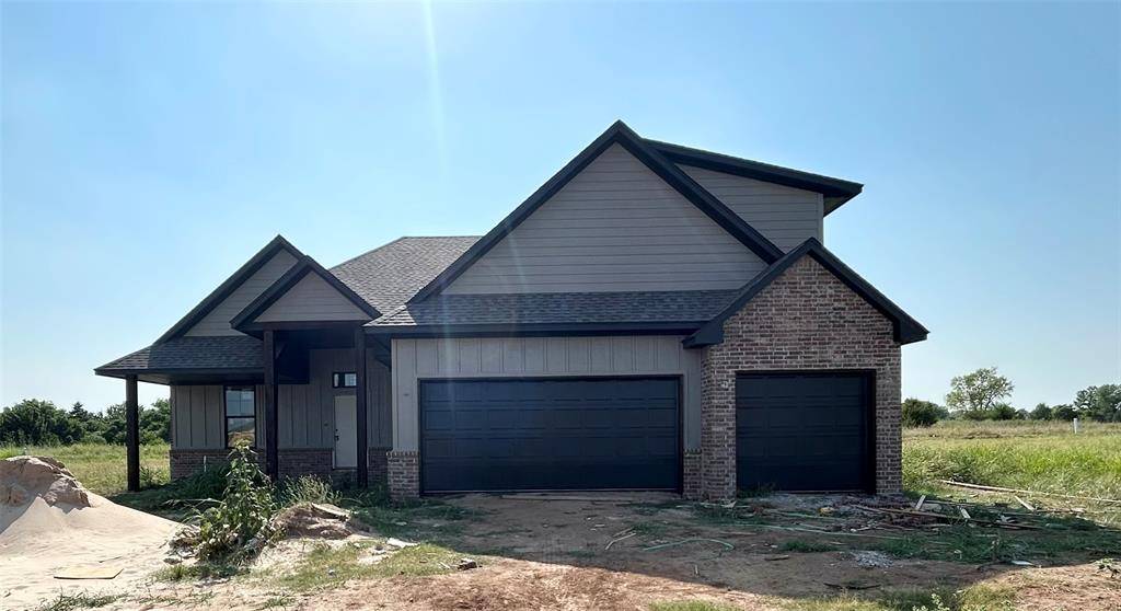 1901 Hamzas CT, Yukon, OK 73099