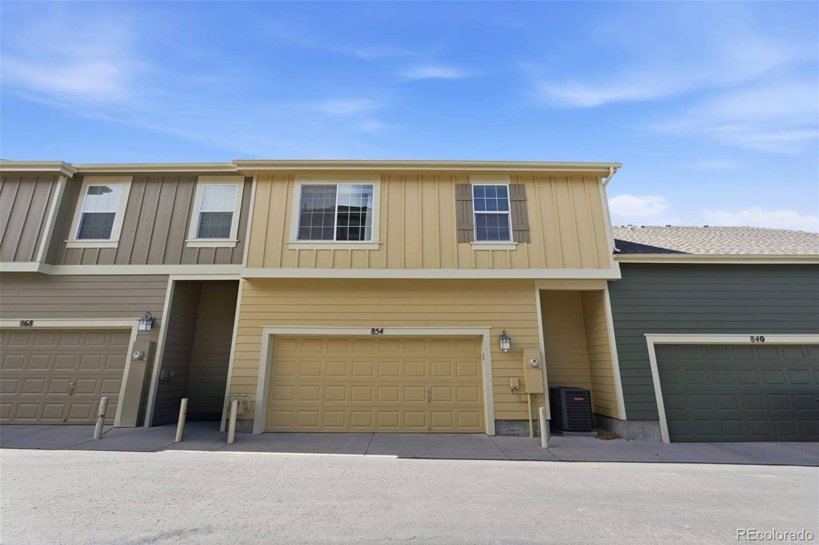 854 Ironspur CT, Castle Rock, CO 80108