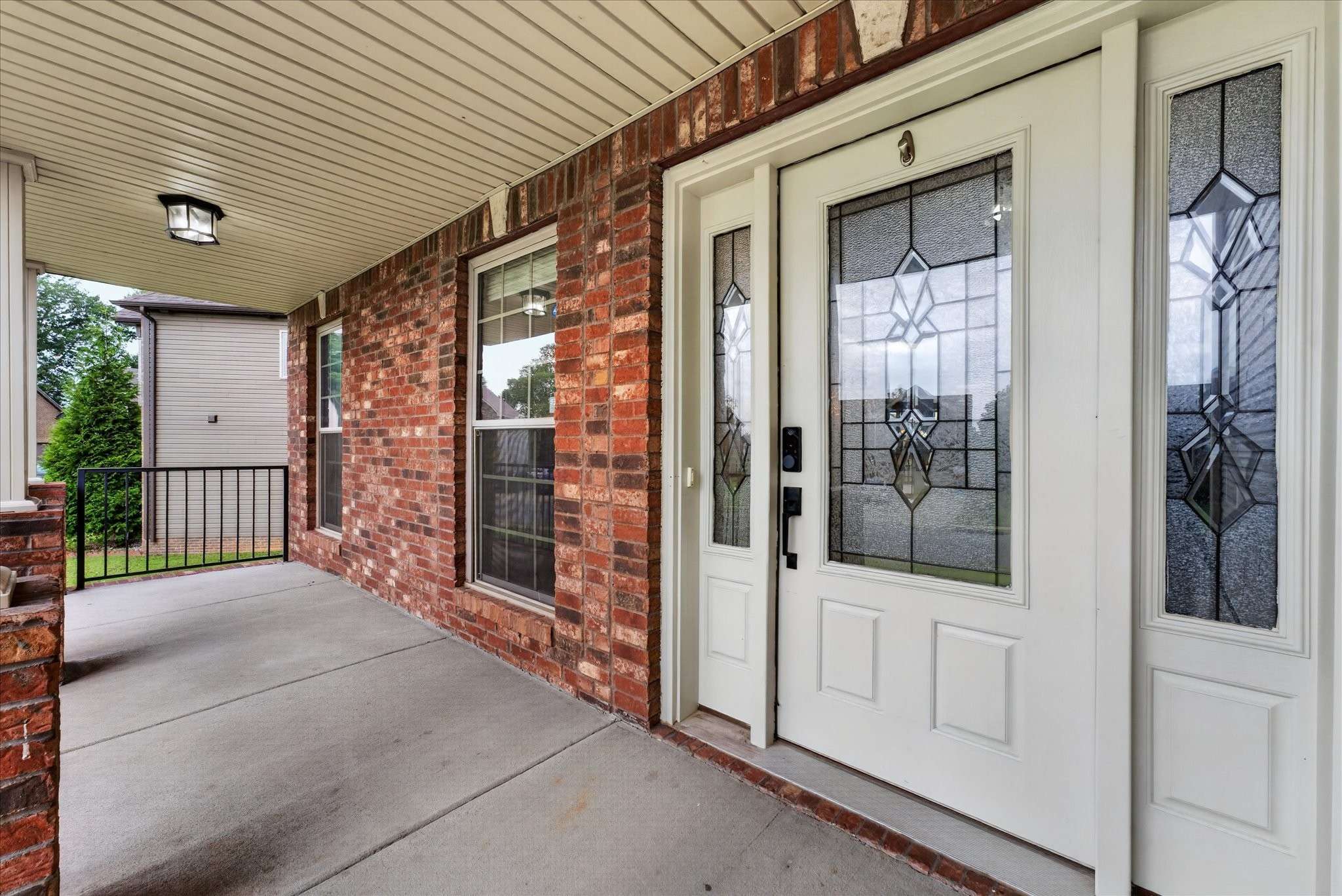 1013 Garner Hills Dr, Clarksville, TN 37042