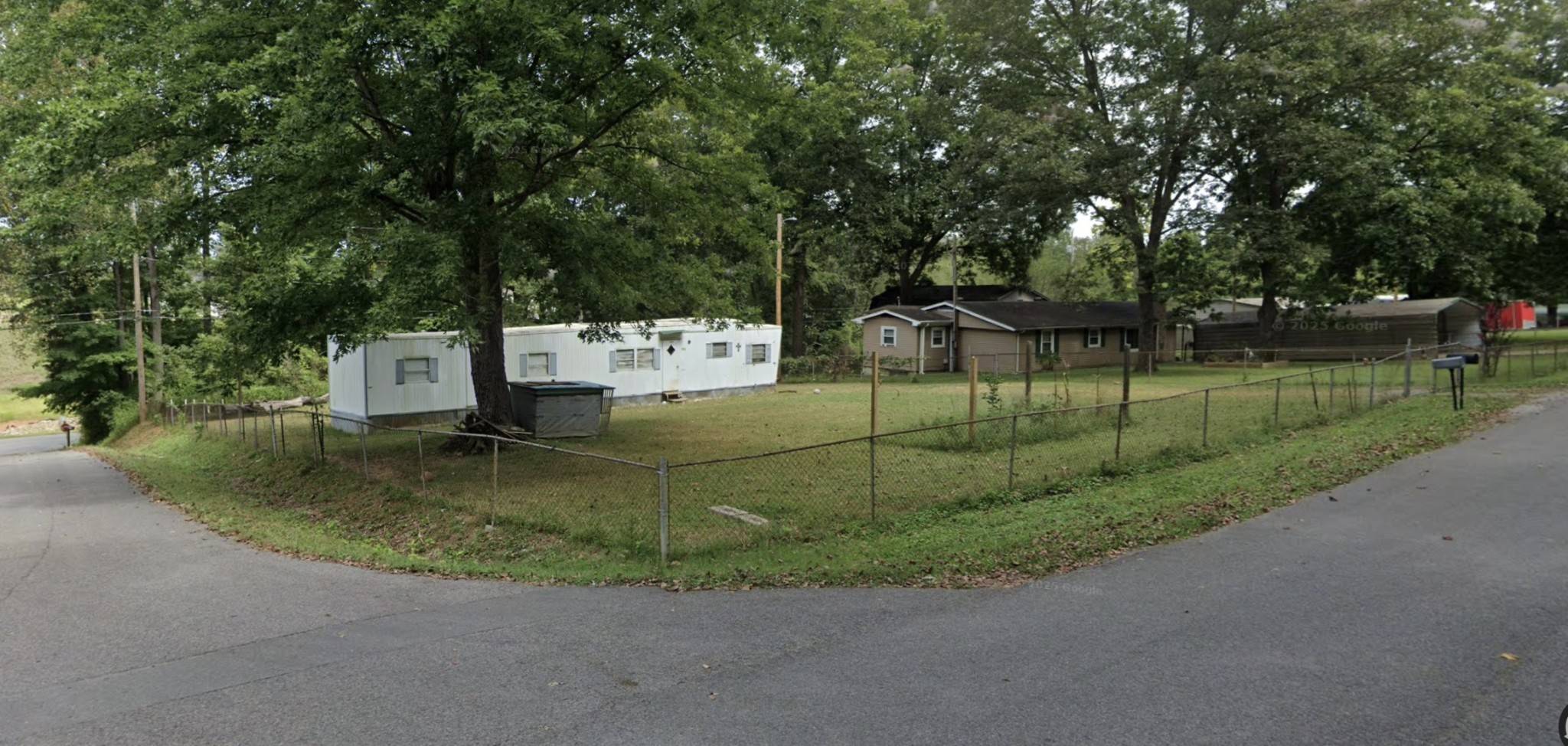 911 Hilltop Ct, Clarksville, TN 37042