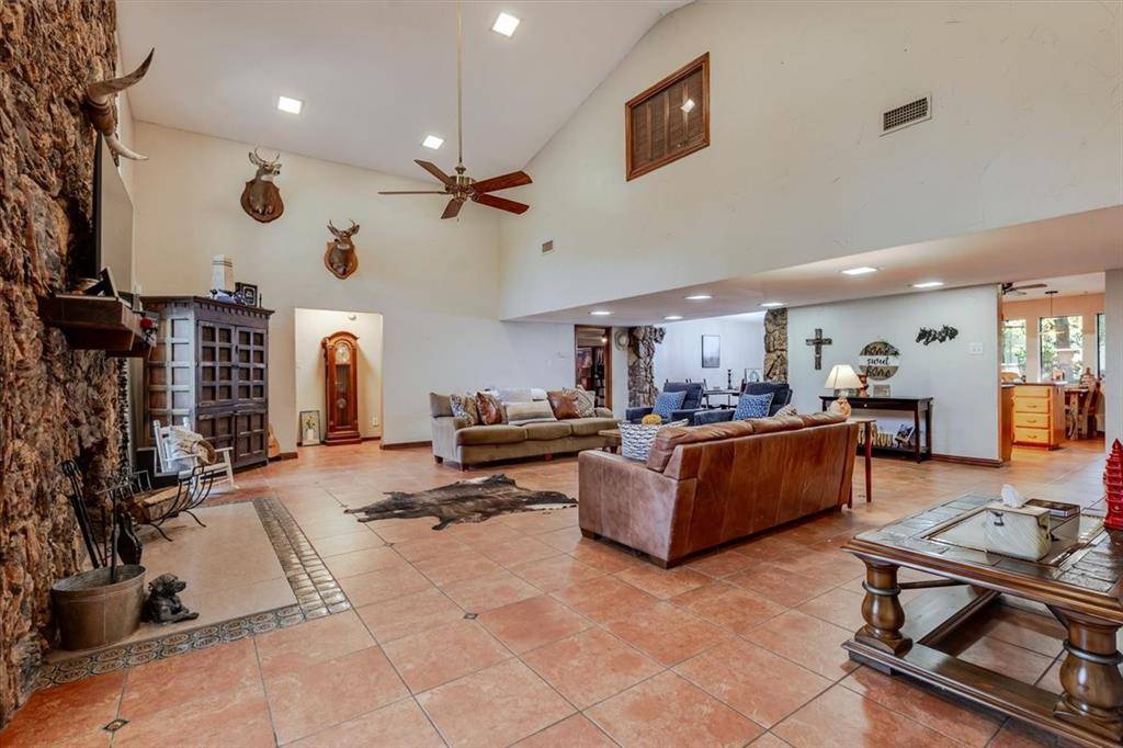 1459 Warrington Court, Fort Worth, TX 76112
