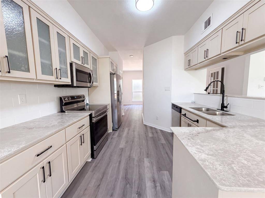 10133 Long Rifle Drive, Fort Worth, TX 76108