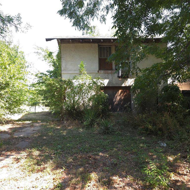 602 NW 4th Avenue, Mineral Wells, TX 76067