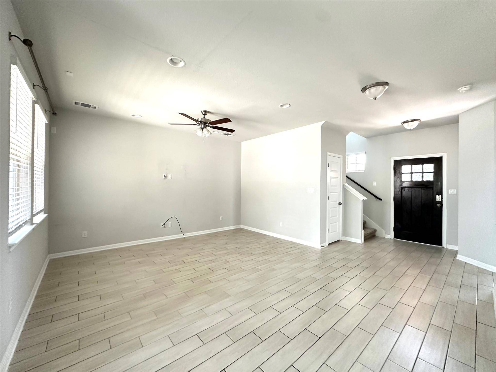 2724 Stone Branch DR, Leander, TX 78641