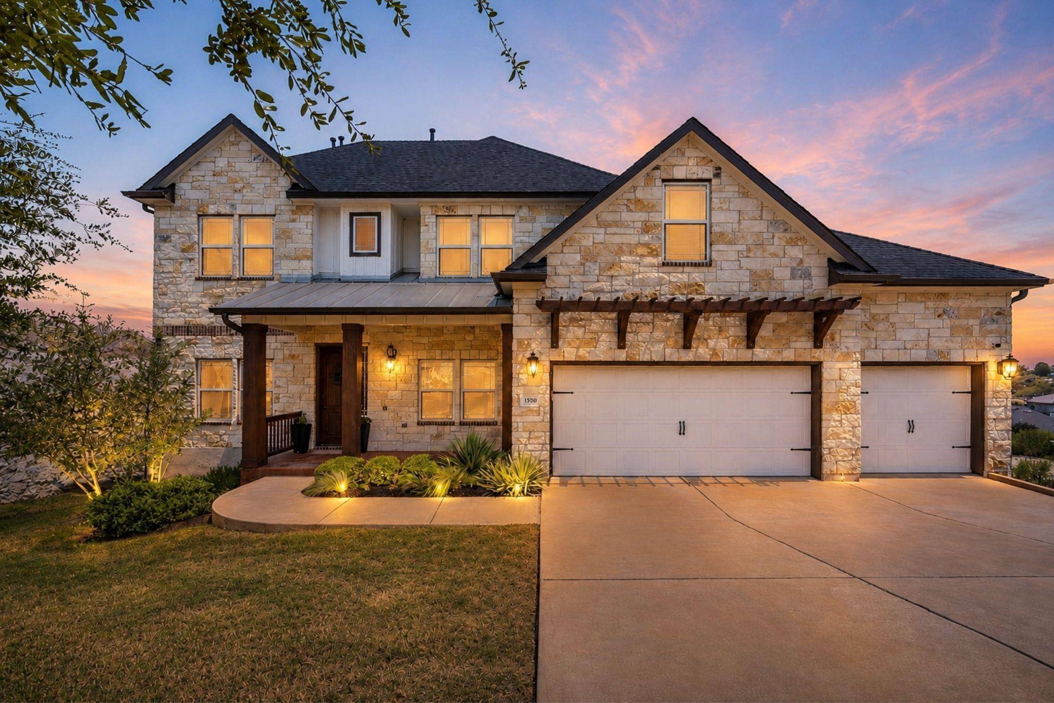 1500 Chalk Bluff CT, Leander, TX 78641