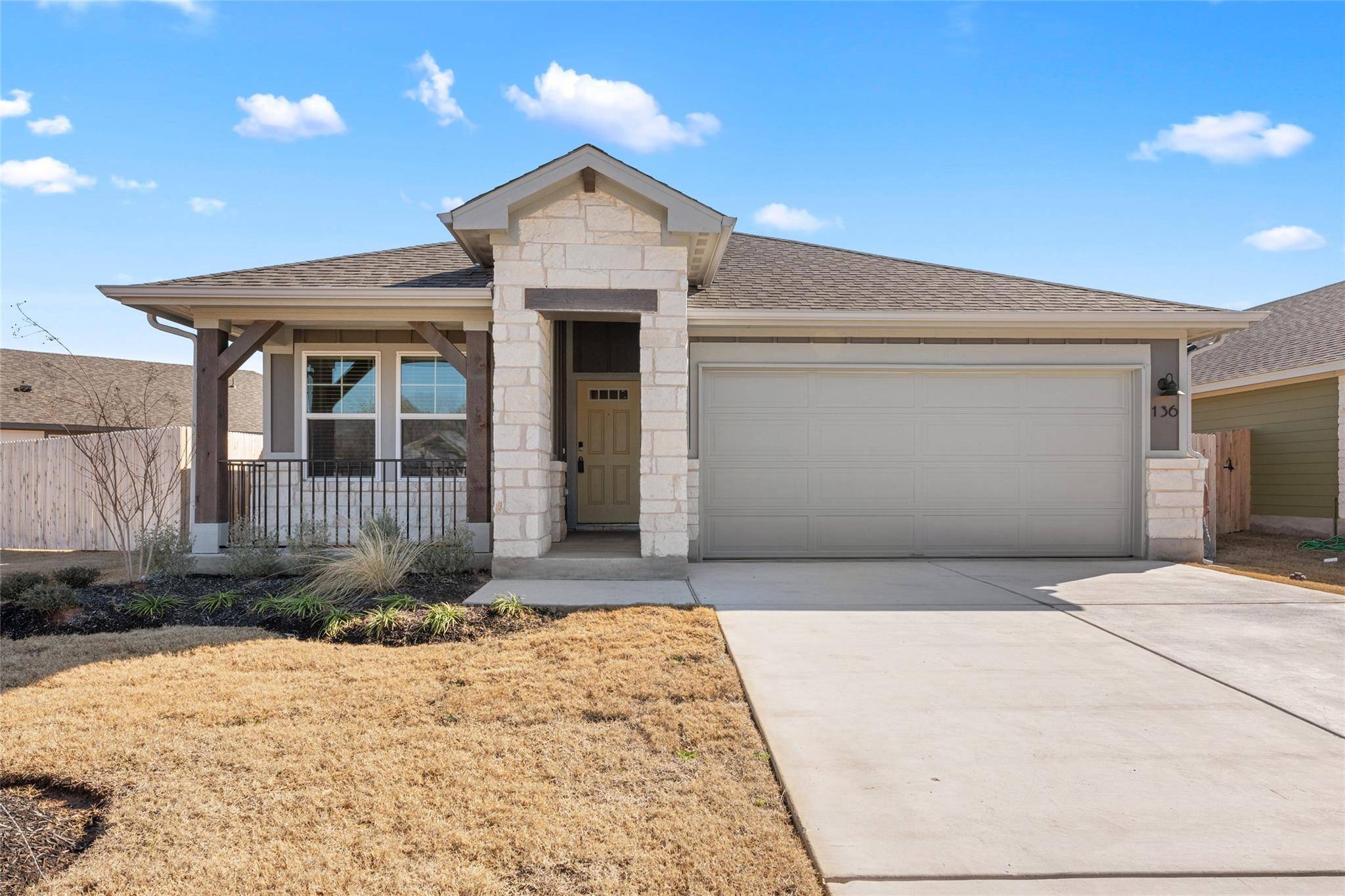 136 Short Toed Swoop, Cedar Creek, TX 78612