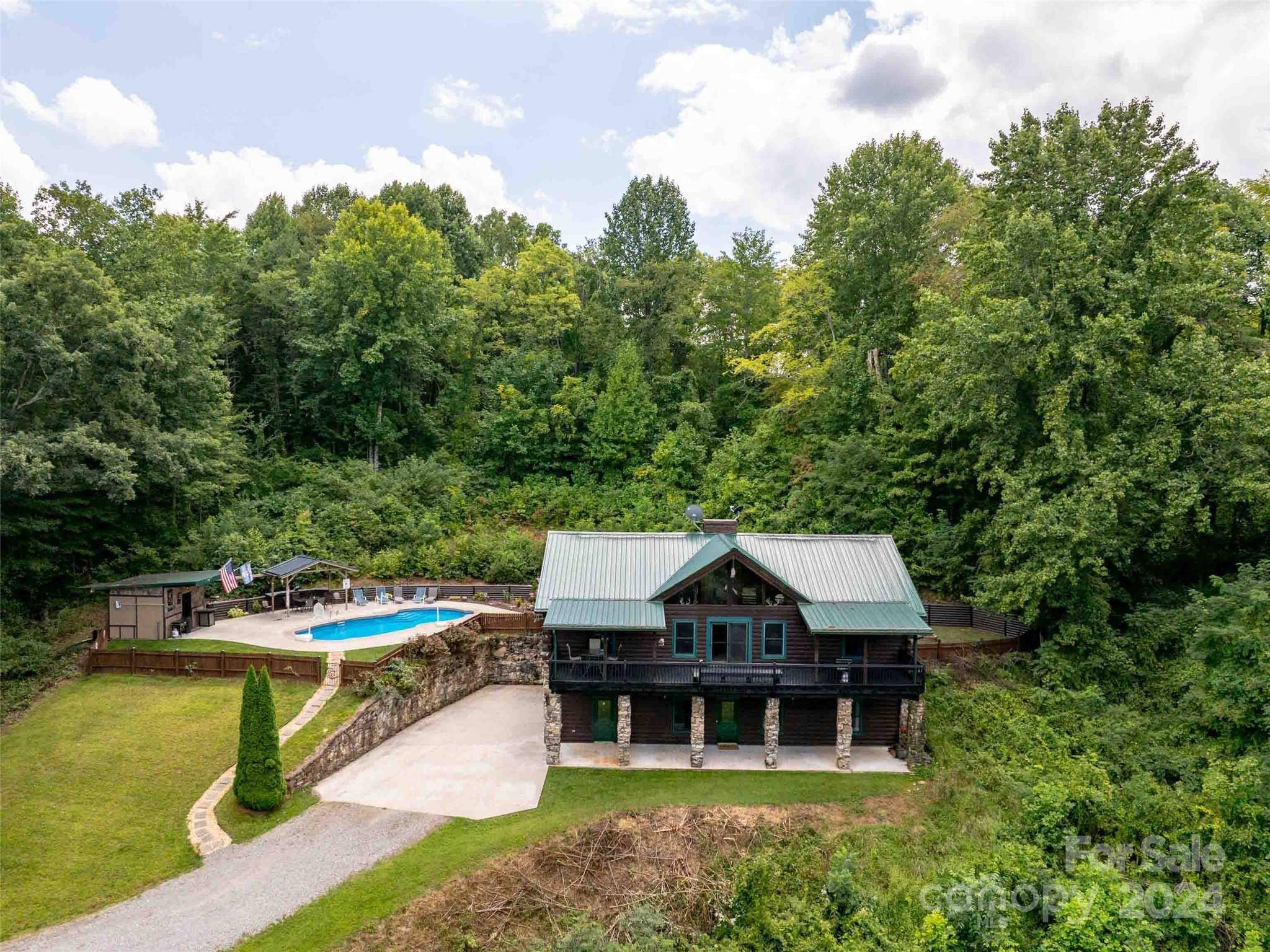 80 Austins TRL, Canton, NC 28716