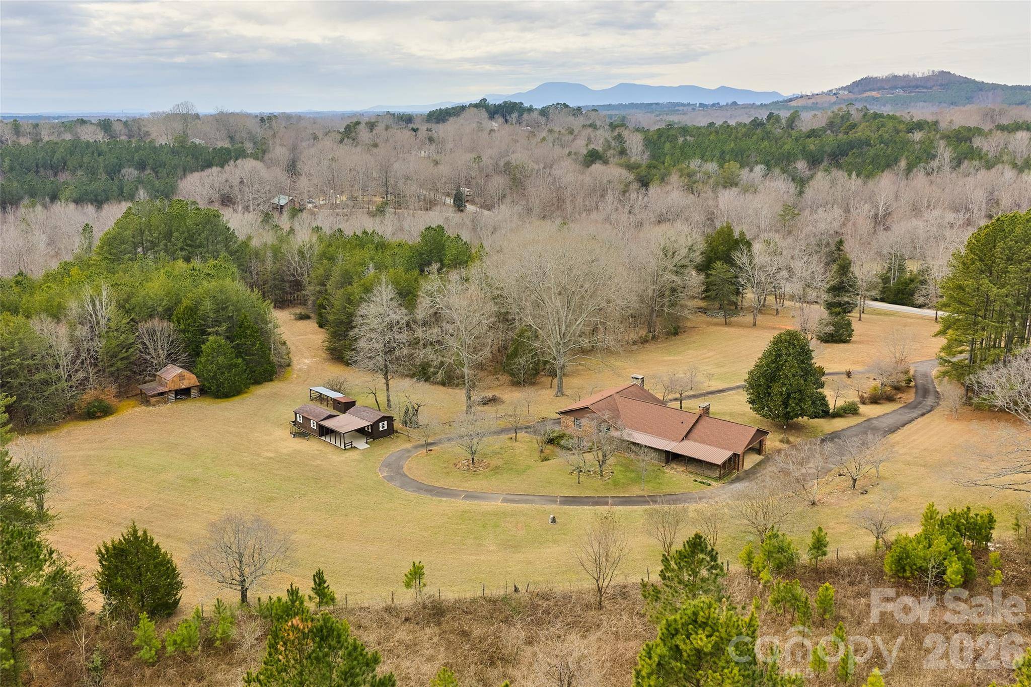 591 Landrum RD, Columbus, NC 28722