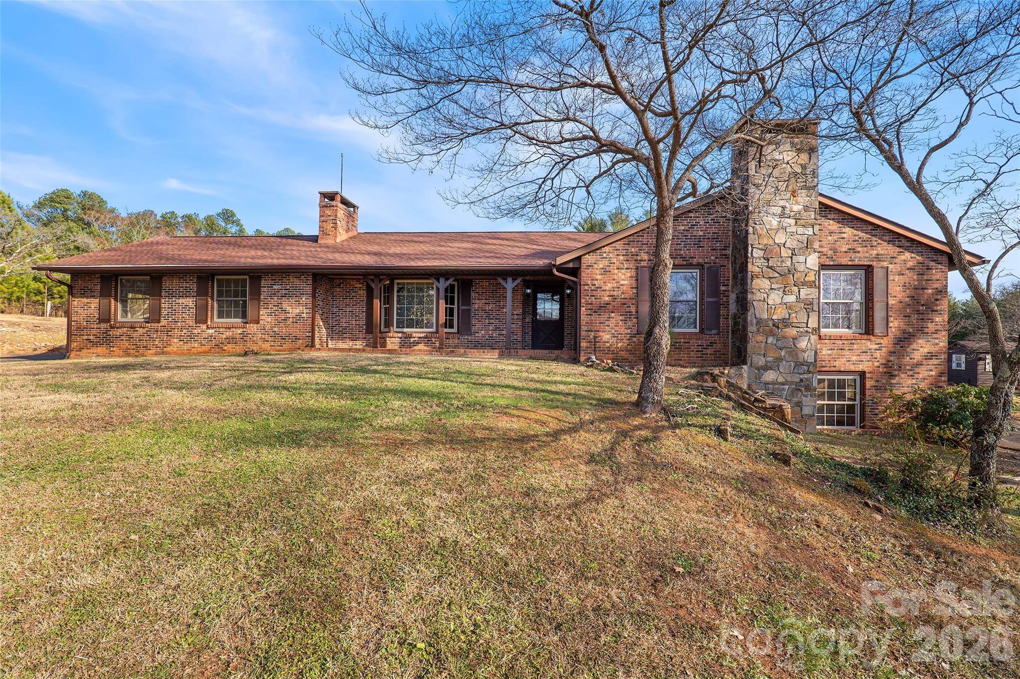 591 Landrum RD, Columbus, NC 28722