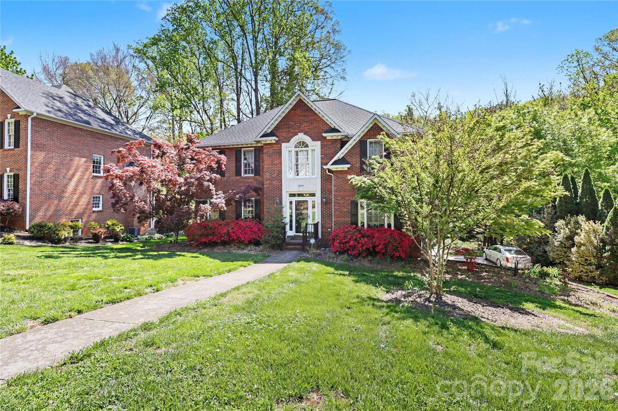 5005 Mayberry LN, Winston Salem, NC 27106