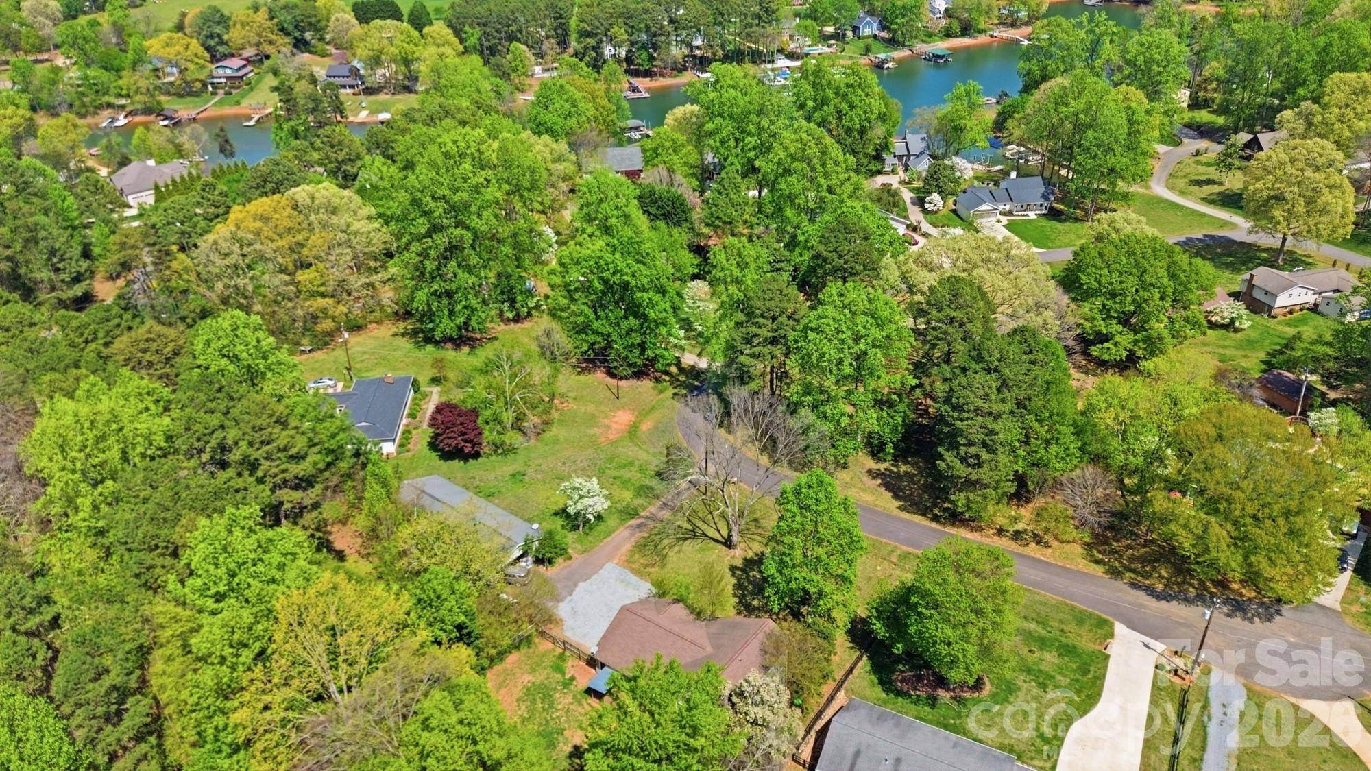 2036 Hickory Hills DR, Denver, NC 28037