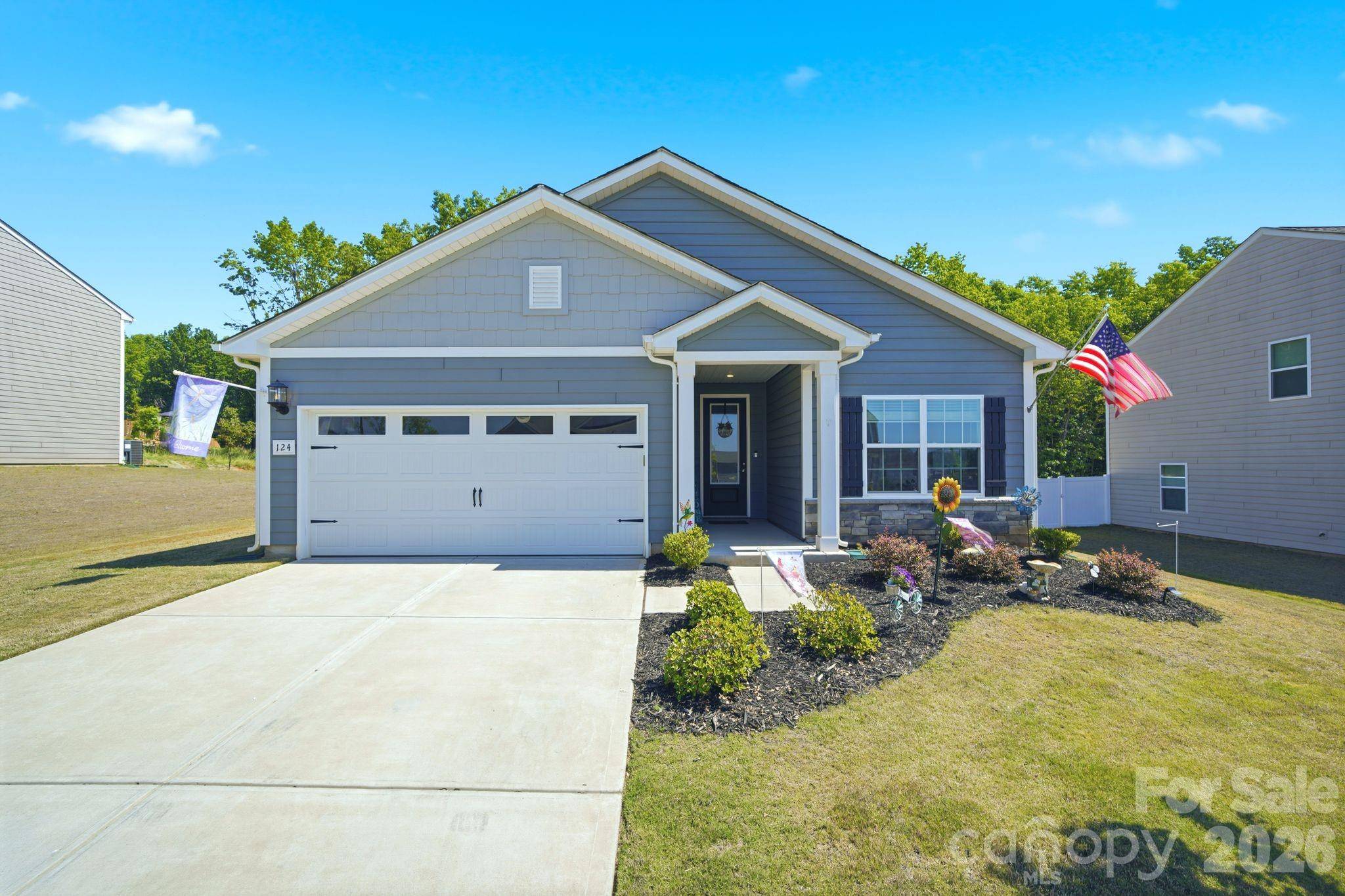 124 N Sina ST, Troutman, NC 28166
