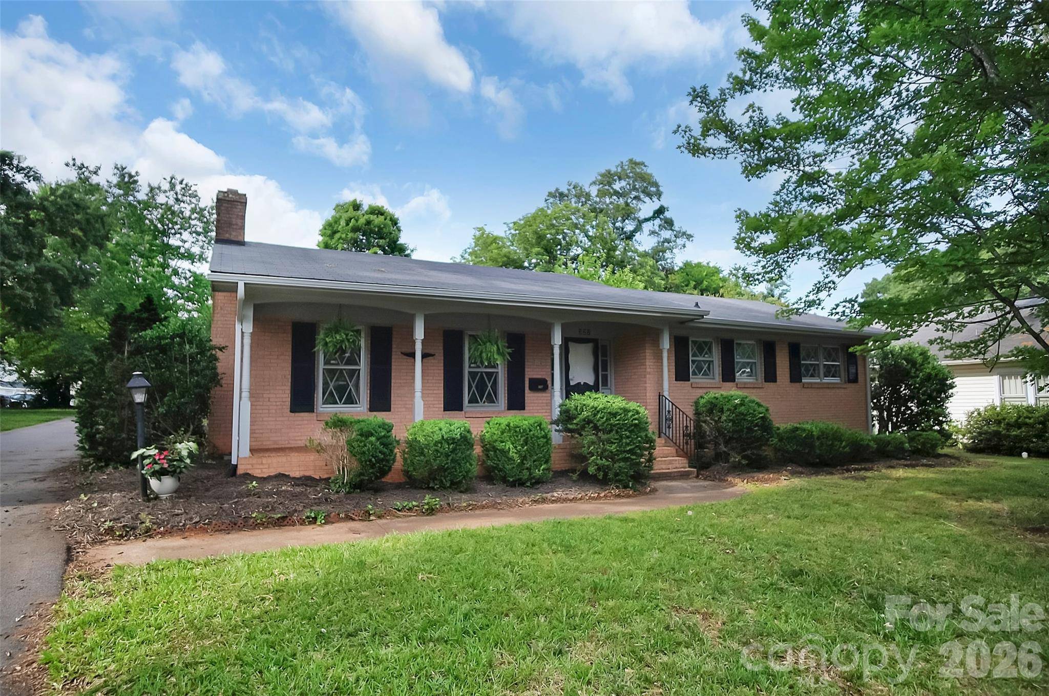327 Arlington ST, Forest City, NC 28043