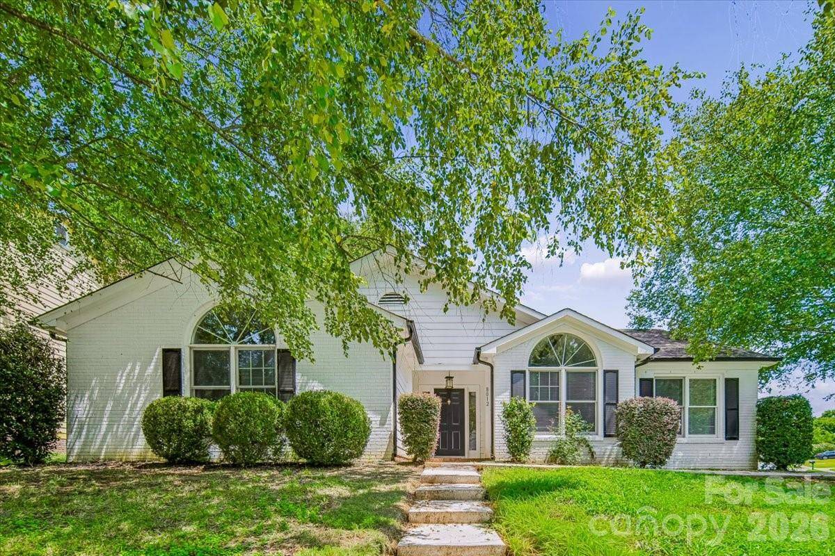 8012 Cadmium CT, Charlotte, NC 28215