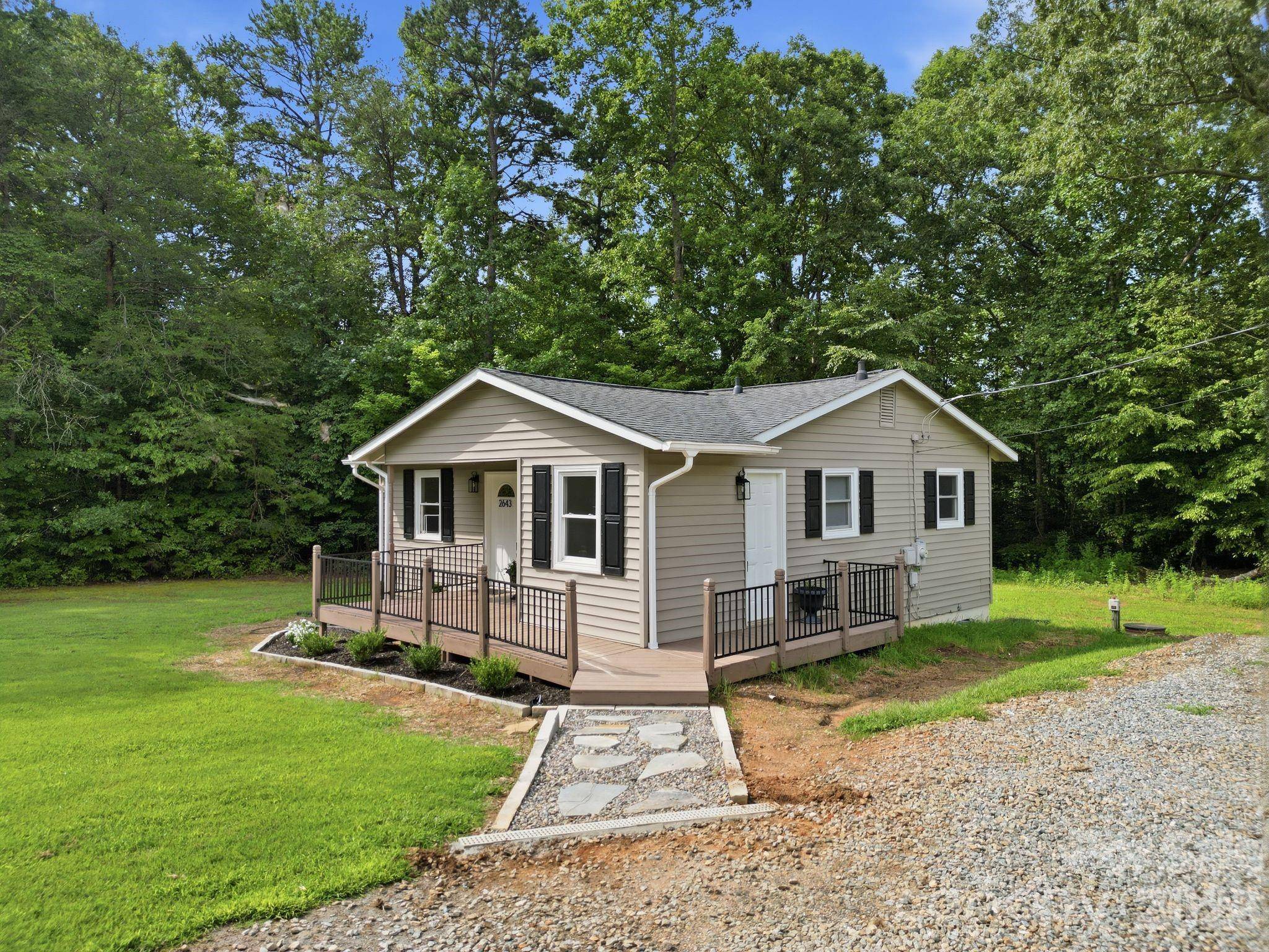 2643 Hopewell Church RD, Sherrills Ford, NC 28673