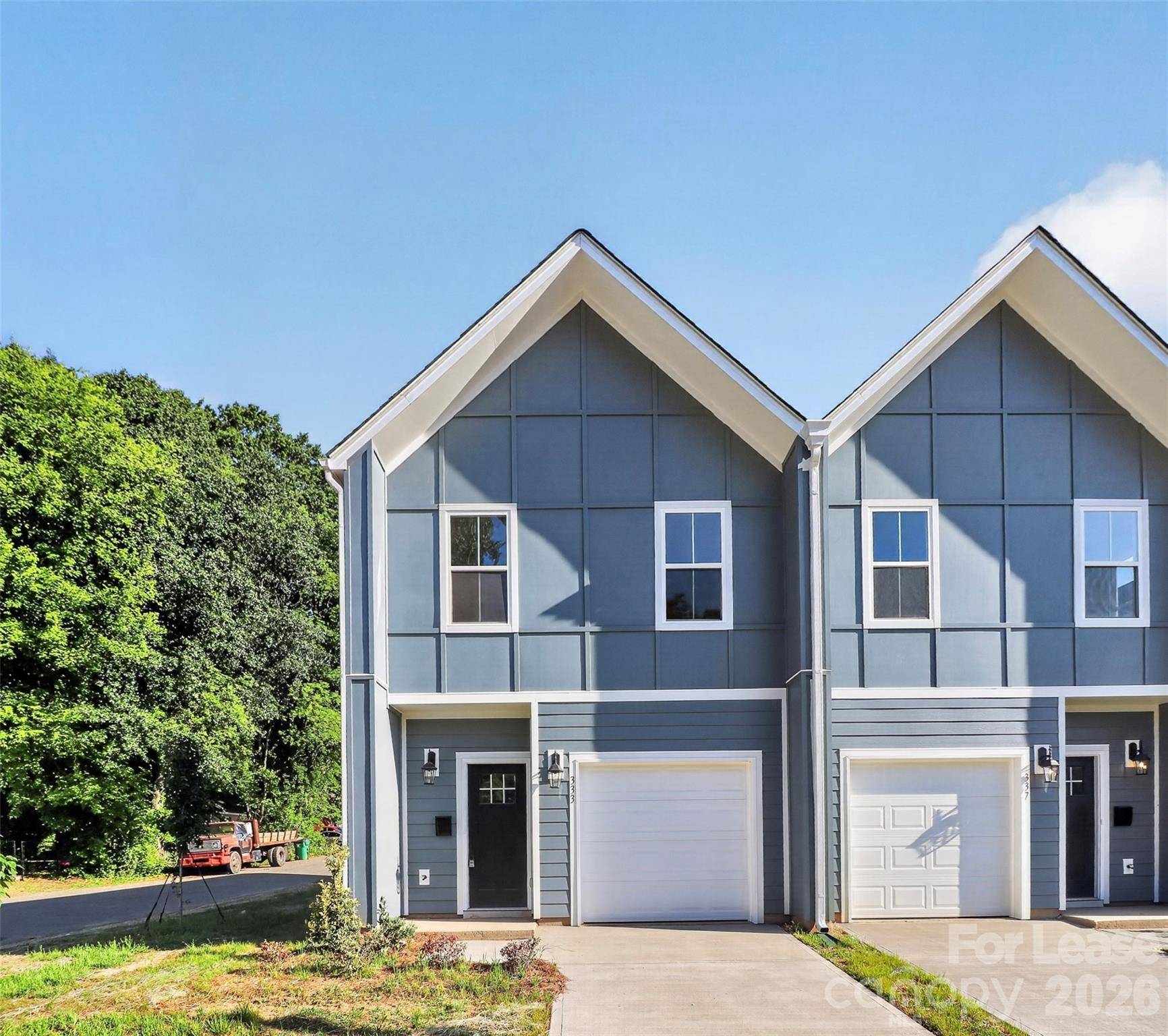 337 N Hoskins RD, Charlotte, NC 28216