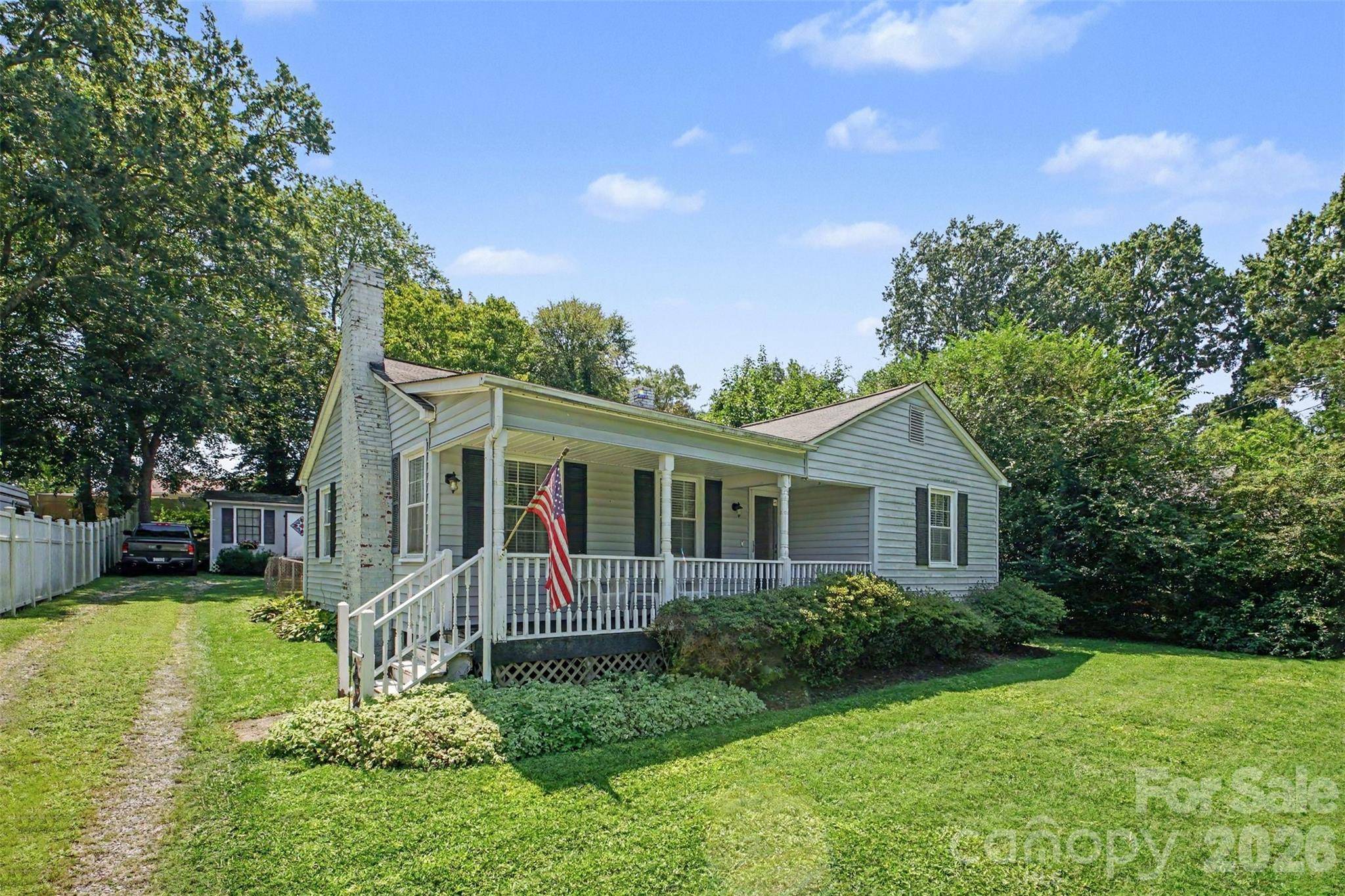 210 N Beaver ST, Landis, NC 28088
