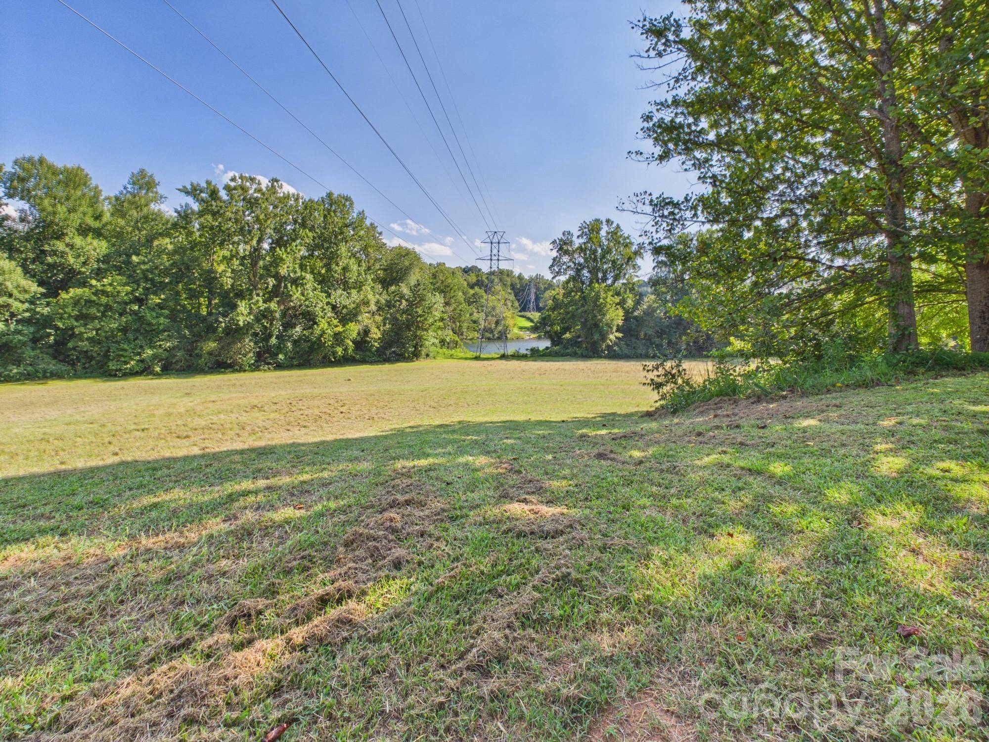 51 Fred Jolly LN, Taylorsville, NC 28681
