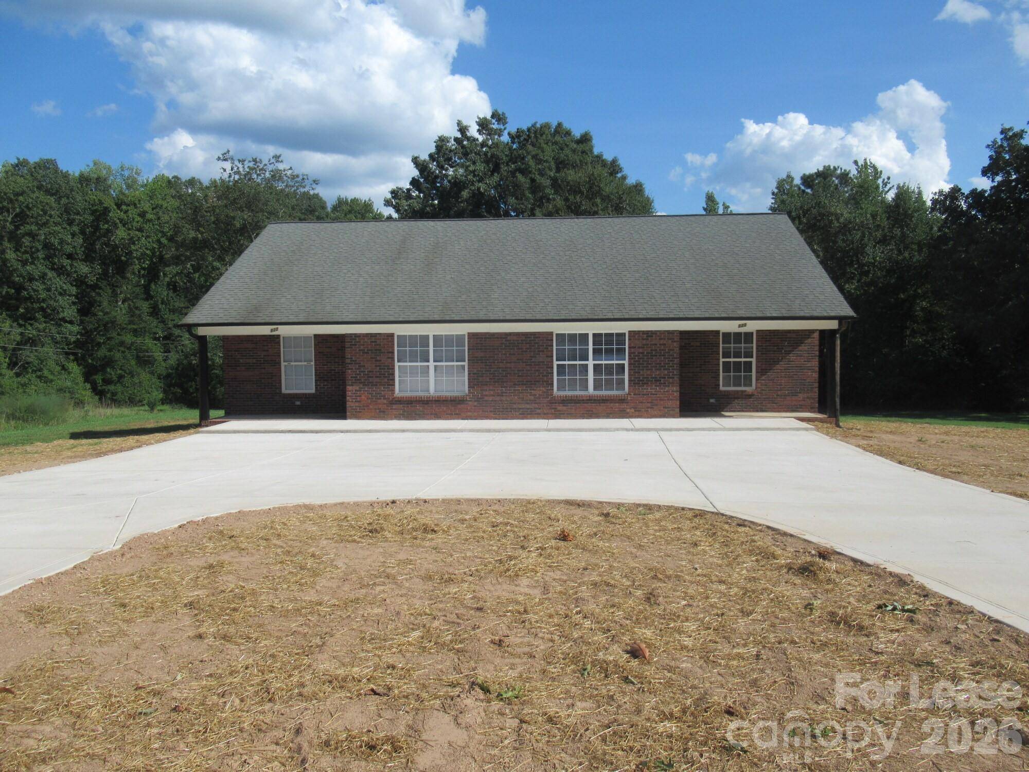 822 Horseshoe Lake RD, Lincolnton, NC 28092