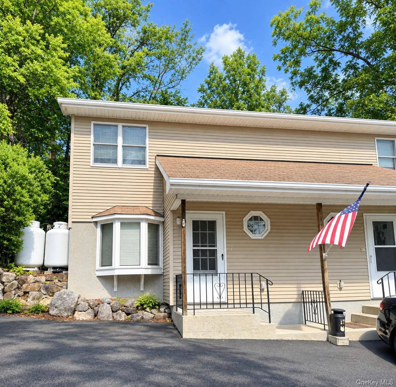 17 Brooks LN #B, Fort Montgomery, NY 10922