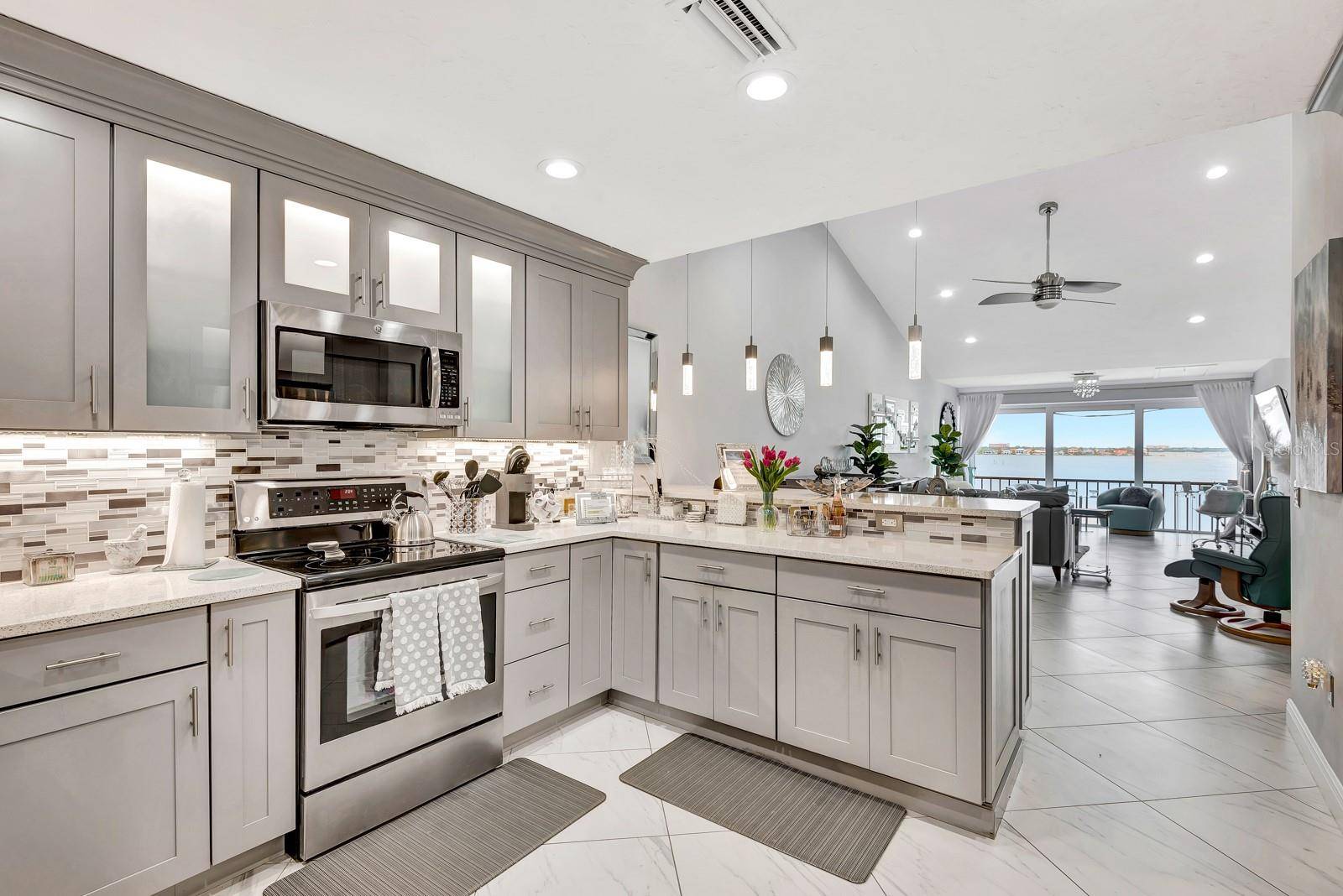 1602 STICKNEY POINT RD #404, Sarasota, FL 34231