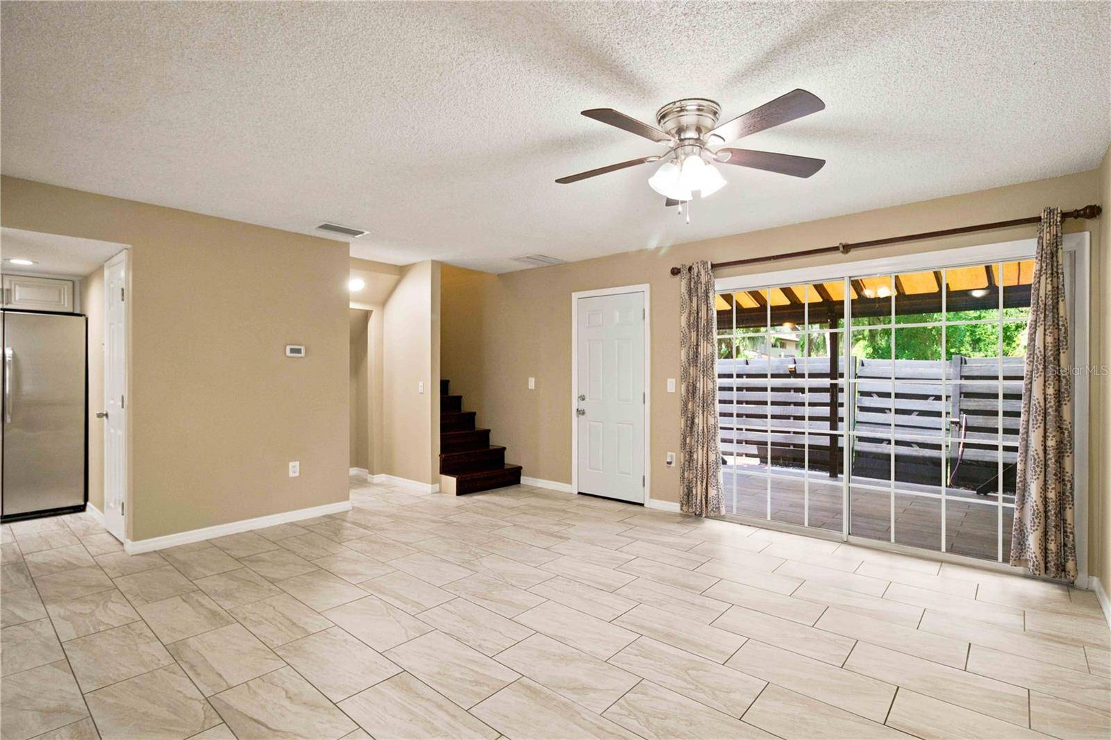 1006 LONGFELLOW CT, Sarasota, FL 34243
